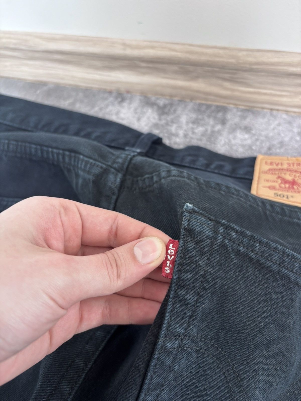 Levi's Vintage Levi’s 501 Men’s Black Denim Jeans USA Straight Size US 33 - 7 Thumbnail