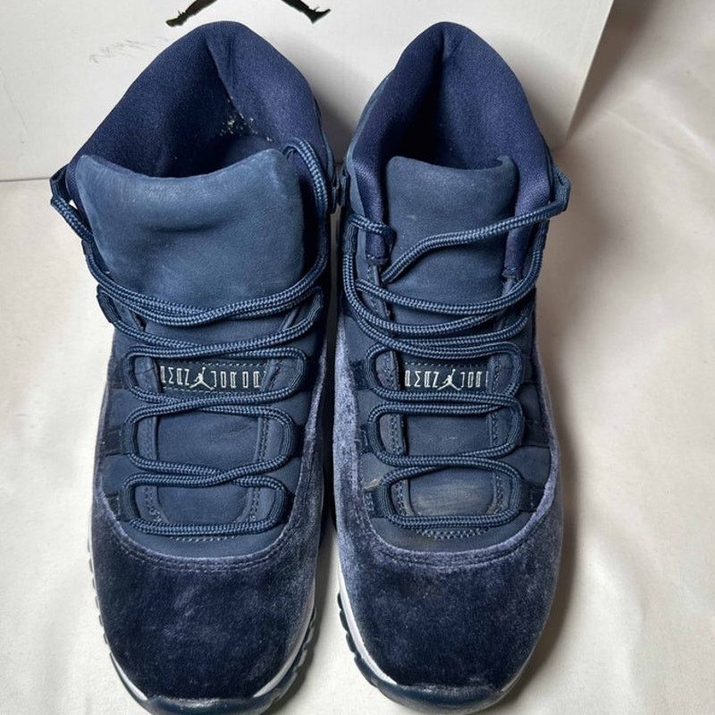 Jordan Brand × Nike Size 9.5 - Air Jordan 11 Retro Midnight Navy Velvet Women's Size US 9.5 / IT 39.5 - 4 Thumbnail