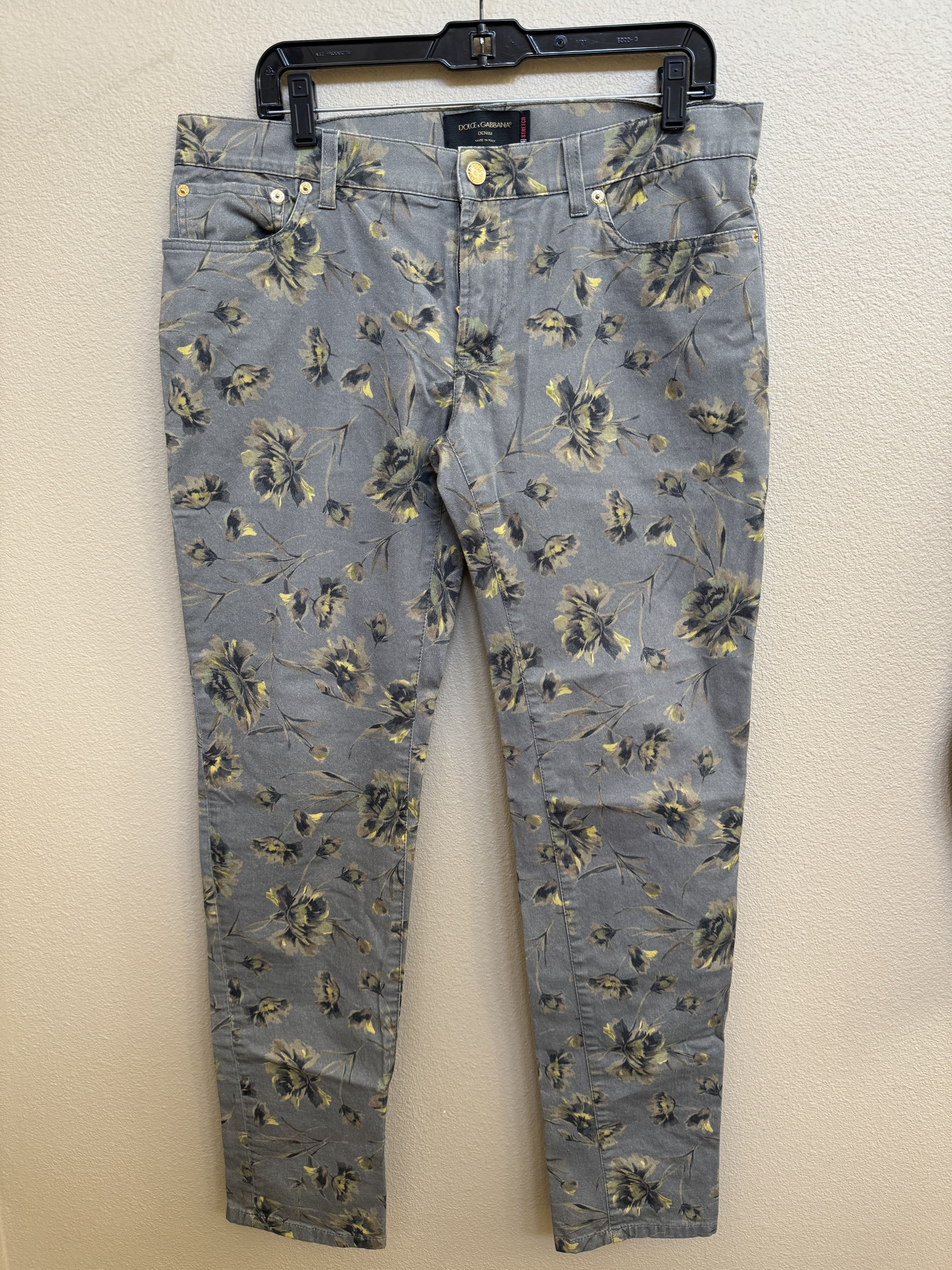 Dolce & Gabbana Dolce & Gabbana Multi-floral Print Jeans Pants Size 50 Size US 34 / EU 50 - 1 Thumbnail