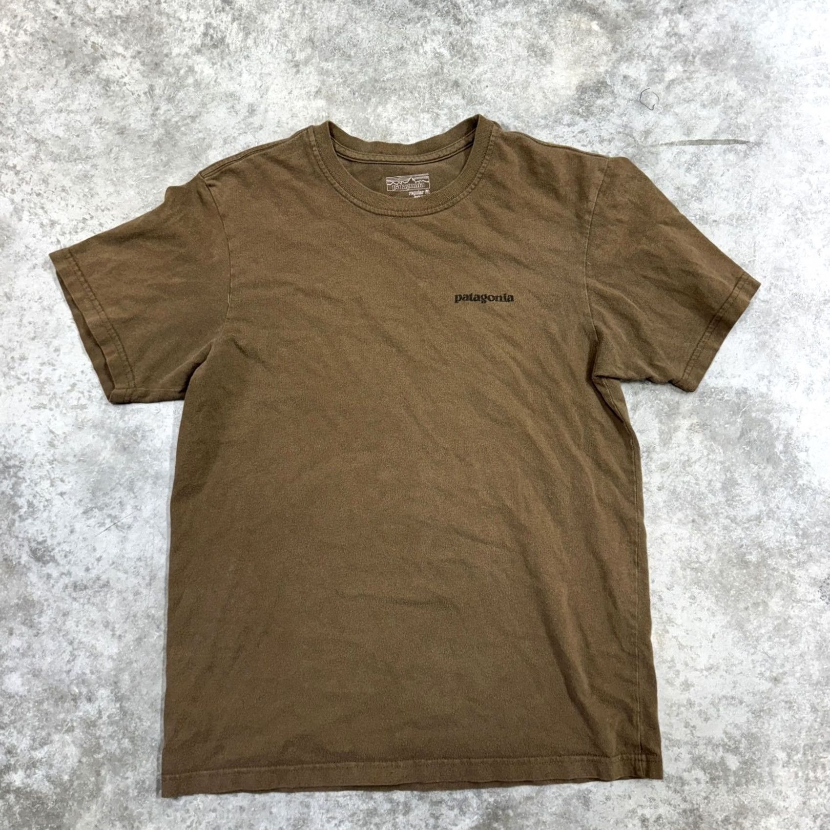 Patagonia Patagonia Shirt Mens Small Brown Fitz Roy Trout Organic Cotton Made in USA Tee Size US S / EU 44-46 / 1 - 4 Thumbnail
