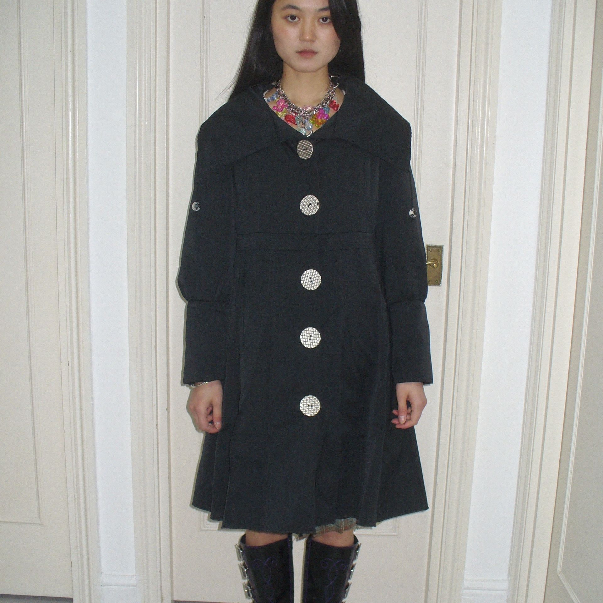 Other Vintage huge Peter Pan collar black padded dress coat Size M / US 6-8 / IT 42-44 - 1 Thumbnail