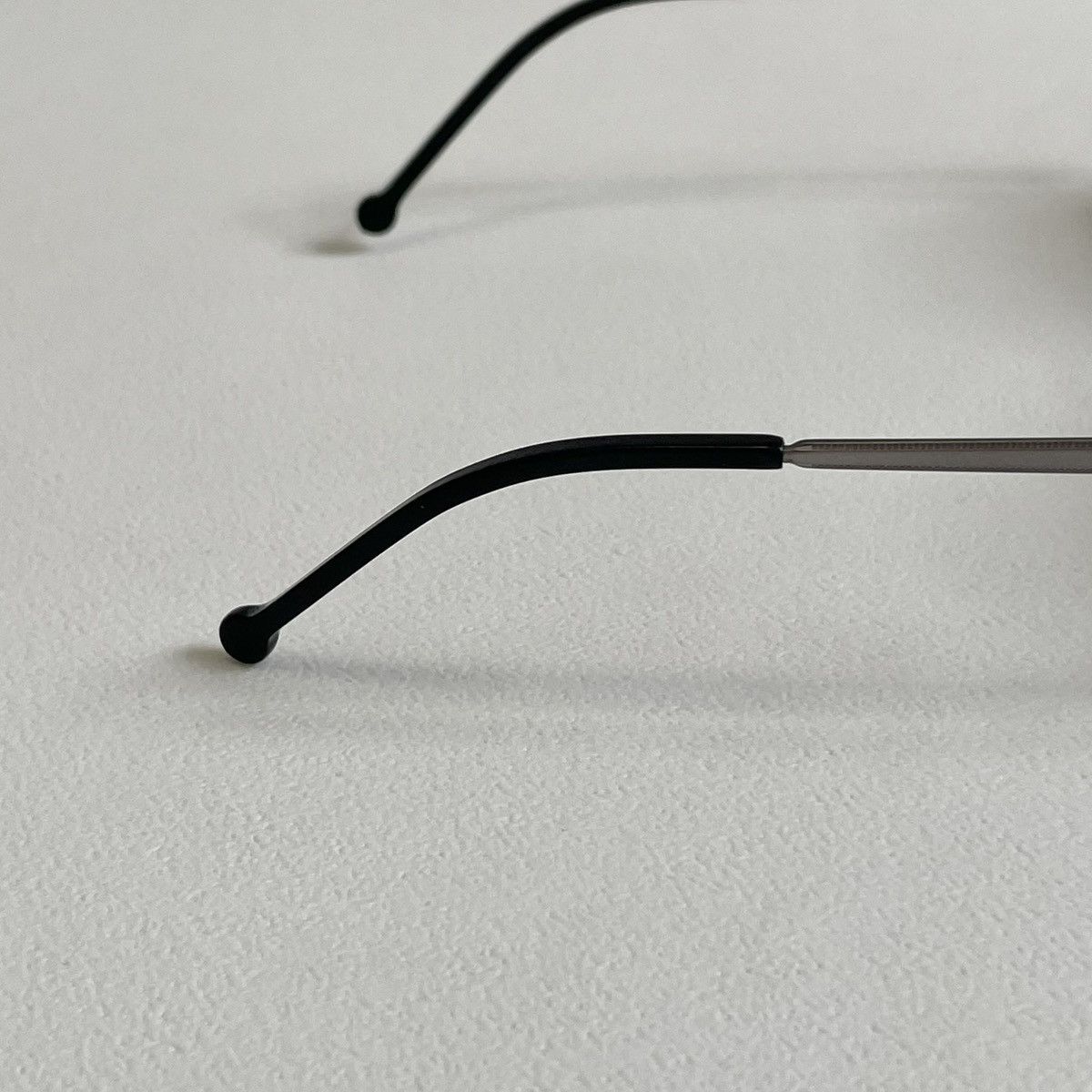 Cutler and Gross Gunmetal Silver Round Lens Sunglasses Size ONE SIZE - 9 Thumbnail