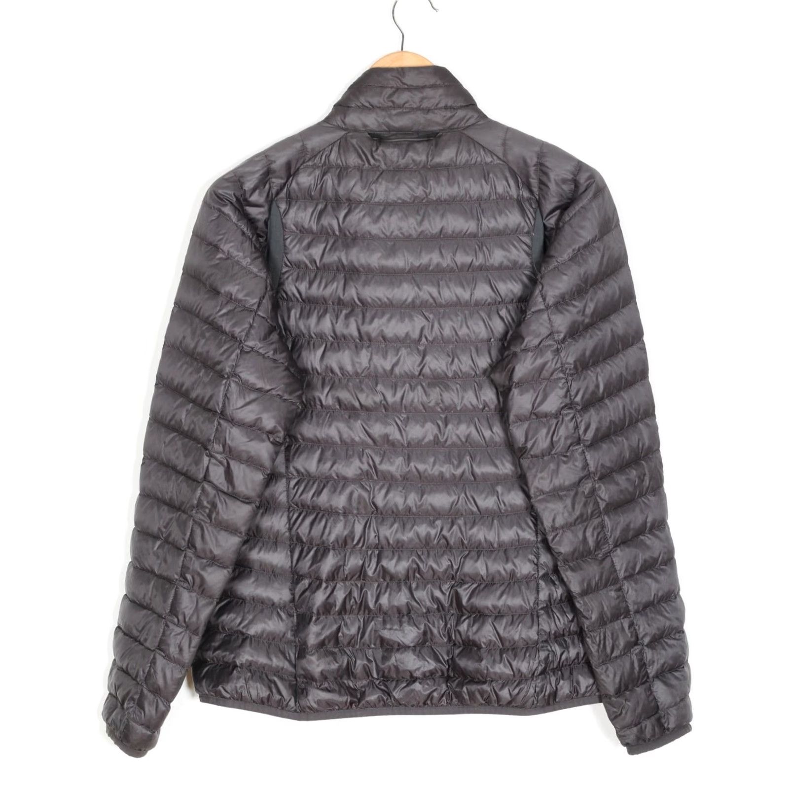 Vintage Haglöfs ESSENS II Down Jacket Women L PERTEX QUANTUM MJ6370 Grey Quilted Down Jacket Women L Grey 90s; Modern; Travel Mens/Womens Size L / US 10 / IT 46 - 3 Thumbnail