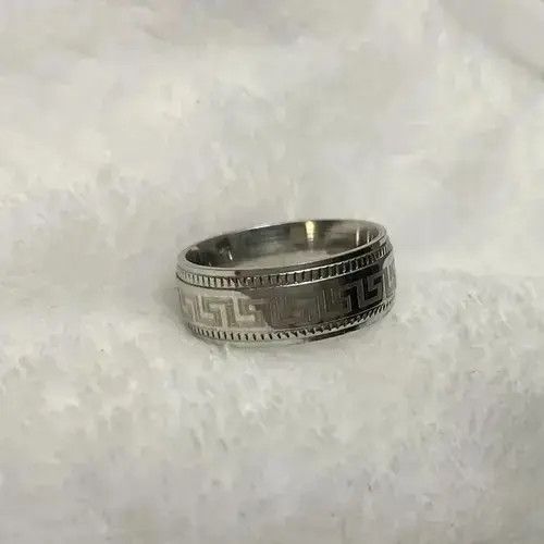Other Size 10 Ancient Ring Size ONE SIZE - 2 Thumbnail