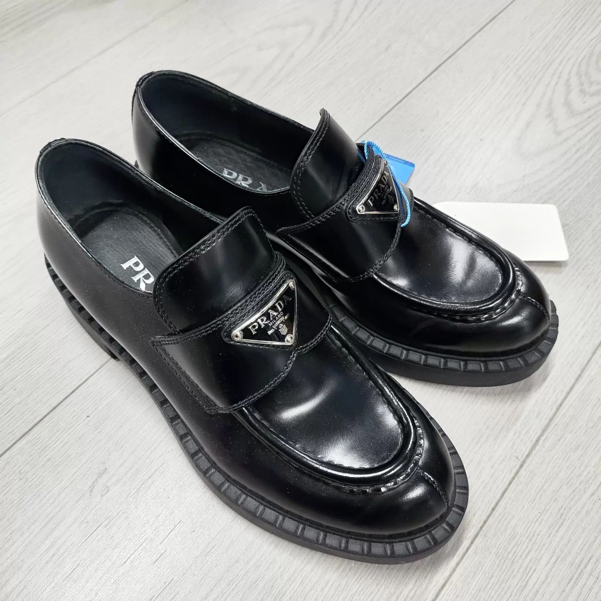 Prada Prada patent leather loafers black 35.5 95 New Size US 5 / IT 35 - 2 Thumbnail