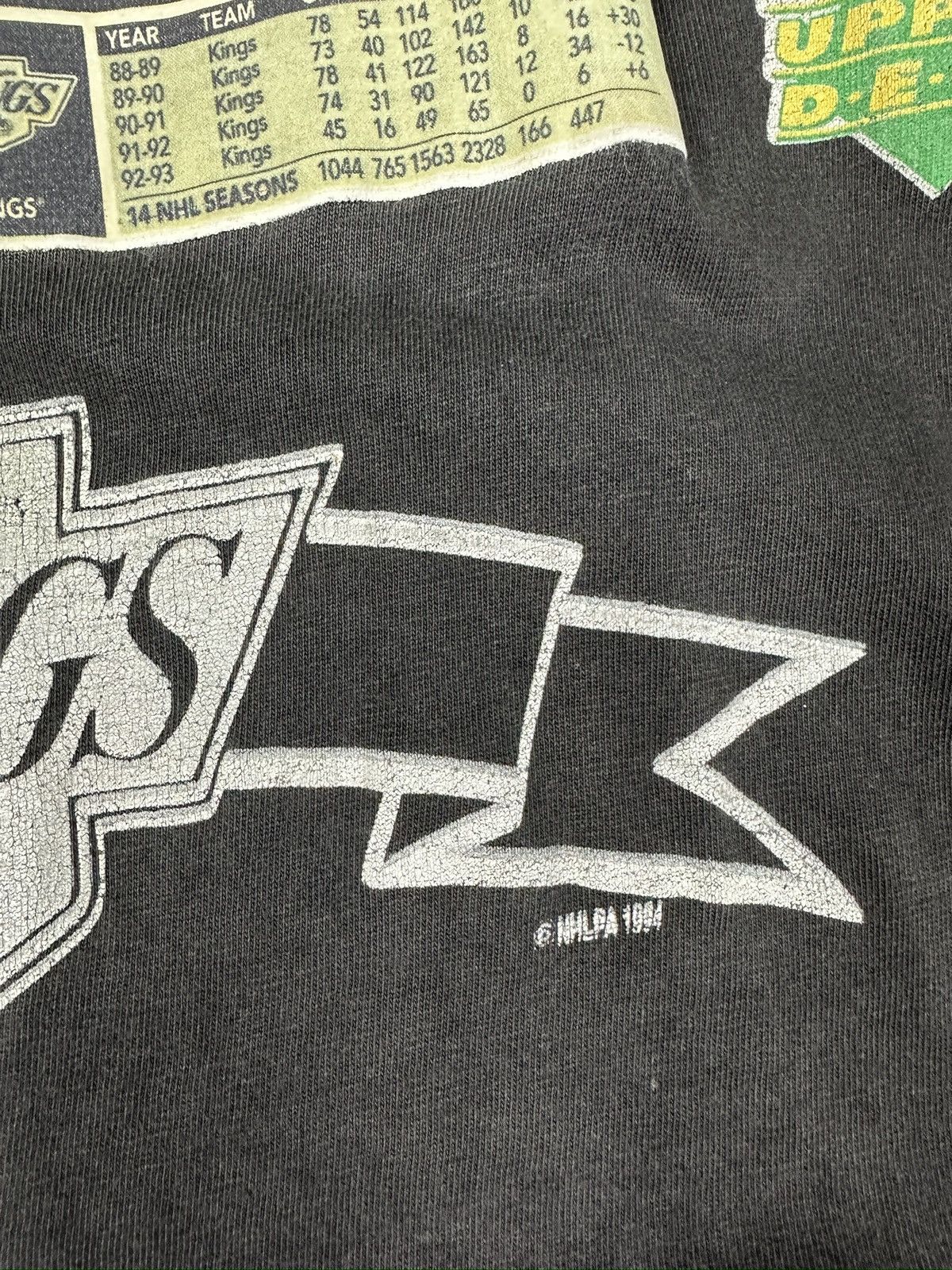 NHL Vintage LA Kings NHL Faded TShirt A895 Size US M / EU 48-50 / 2 - 6 Thumbnail