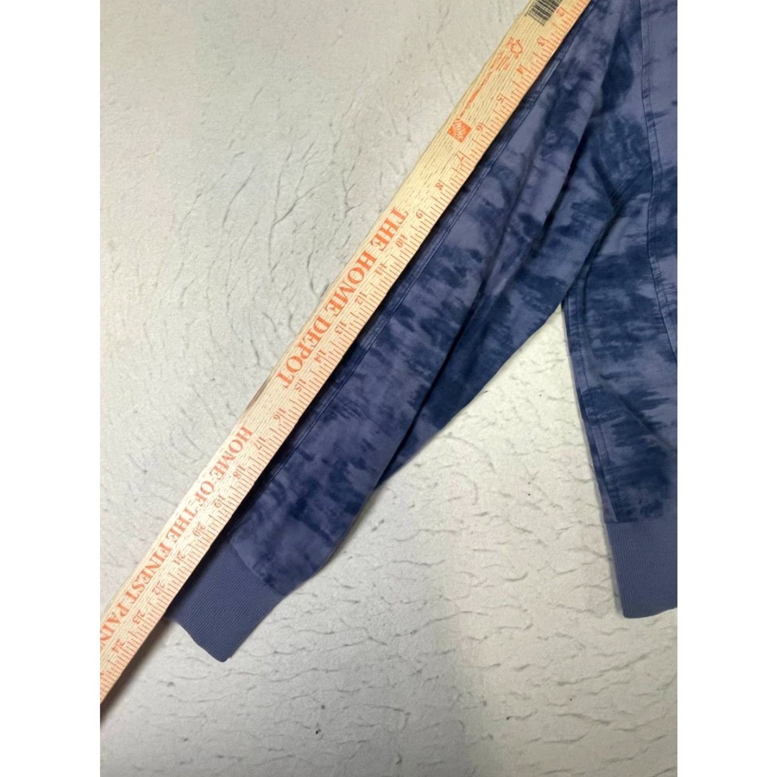 Athleta Athleta Sweatshirt Farallon Crew Neck Blue Purple Camouflage Women S Pullover Casual Activewear Sweatshirt Size S / US 4 / IT 40 - 5 Thumbnail