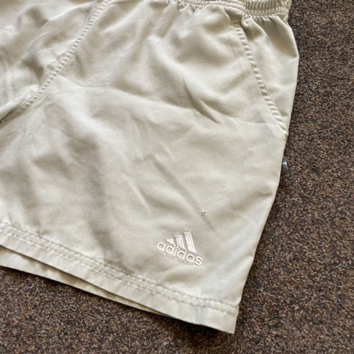 Vintage Vintage Adidas Cream Nylon Shorts Baggy Sportwear Goth 32 Size US 32 / EU 48 - 2 Thumbnail
