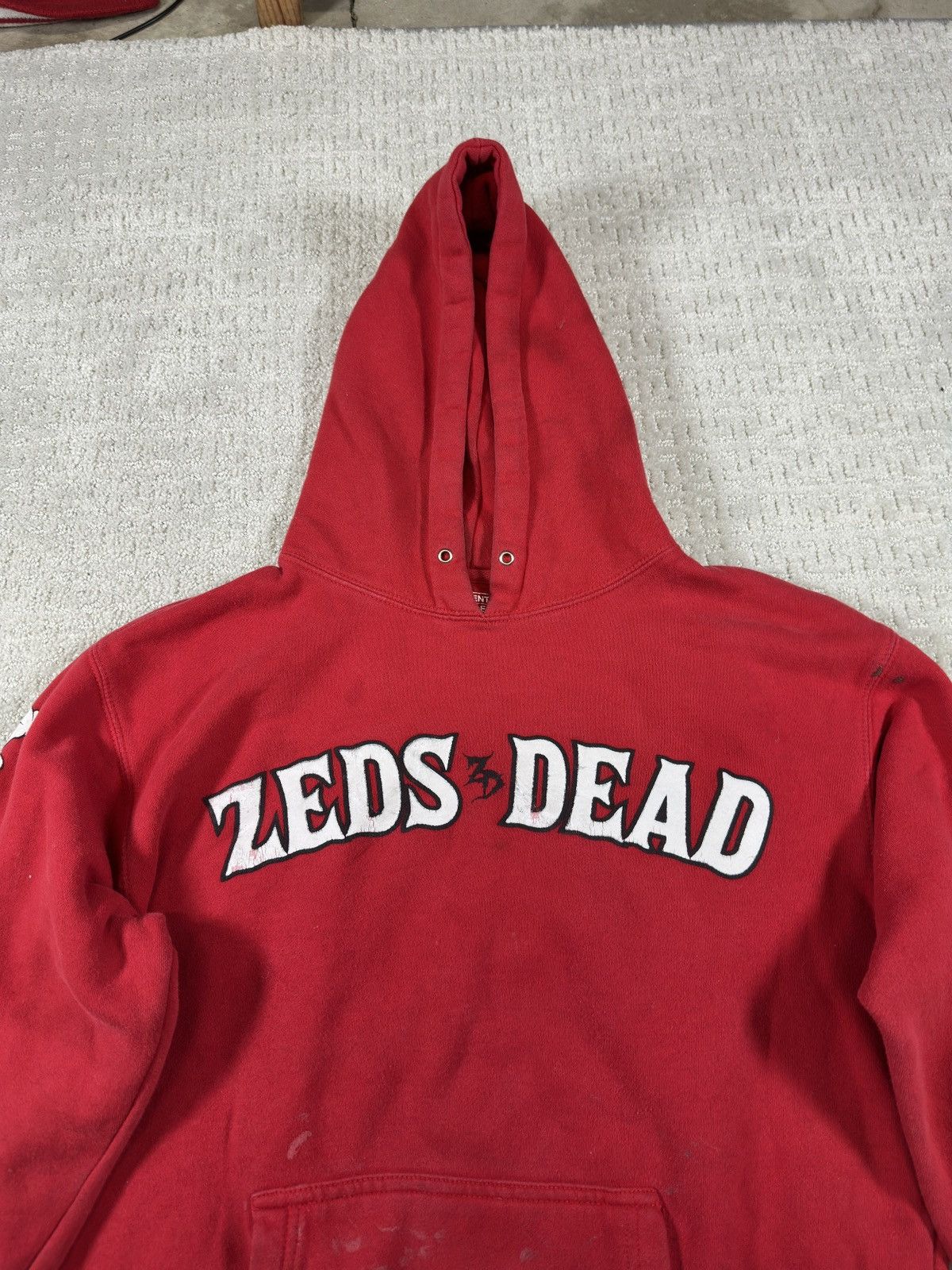 Vintage Zeds Dead DJ Red Hoodie Size US M / EU 48-50 / 2 - 3 Thumbnail