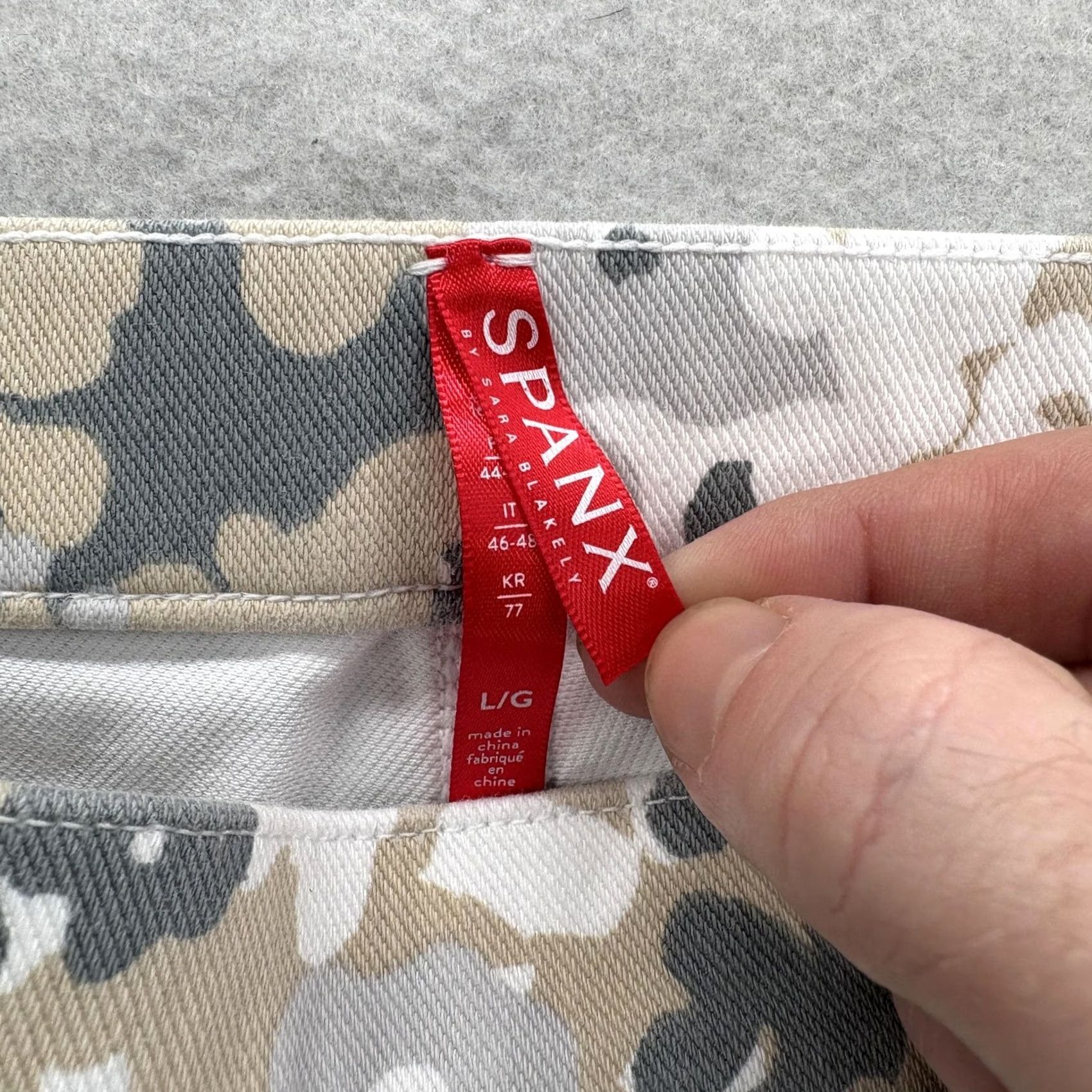 Spanx Spanx Jegging Pants Womens Large Gray Camouflage Stretch Denim Skinny Pockets Pull On Size 36" / US 14 / IT 50 - 4 Thumbnail