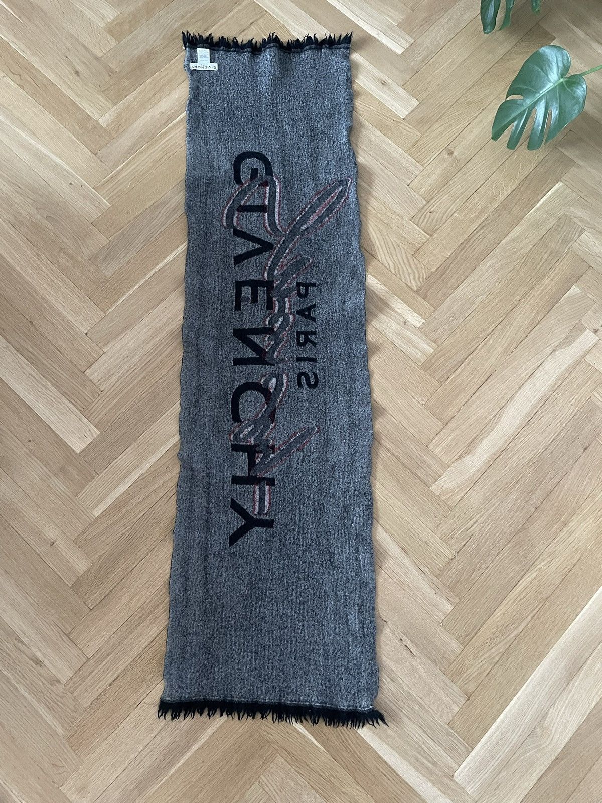 Givenchy Givenchy Big Logo Wool Knit Scarf Designer Luxury Black Rare Size ONE SIZE - 3 Thumbnail
