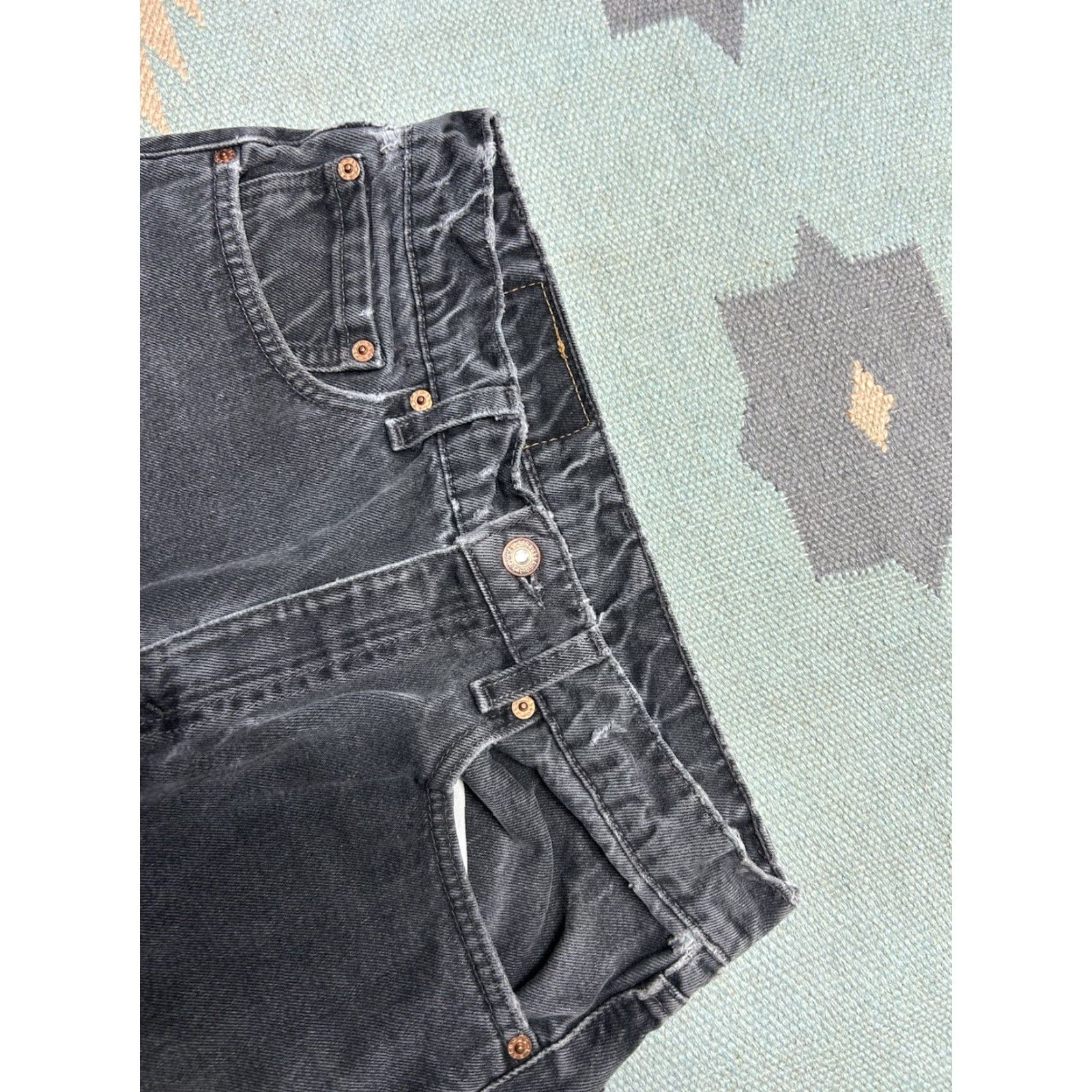 Levi's VINTAGE Levi’s 550 Jeans Mens Relaxed 30x31 Black Distressed 90s Grunge Skater Jeans Size US 30 / EU 46 - 6 Thumbnail