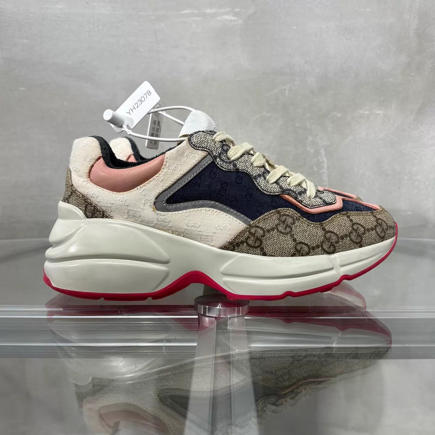 Gucci Gucci Pink GG Supreme Print Dad Sneakers 35 Size US 4 / IT 34 - 4 Thumbnail