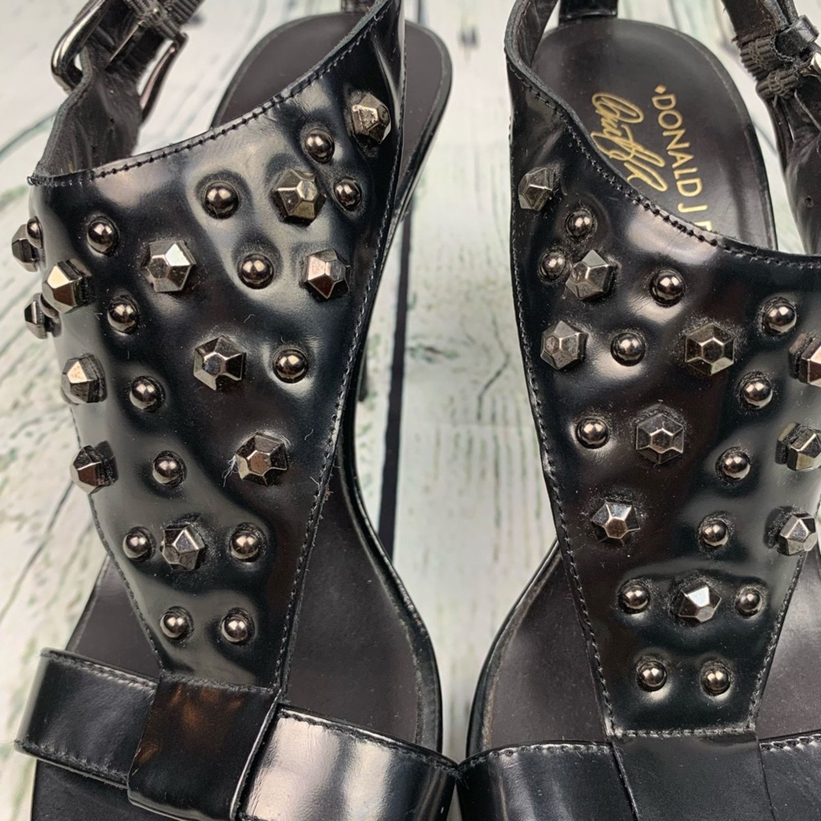 Donald Pliner Donald Pliner Nekita Sandal Black Patent Size 6 M Size US 6 / IT 36 - 7 Thumbnail