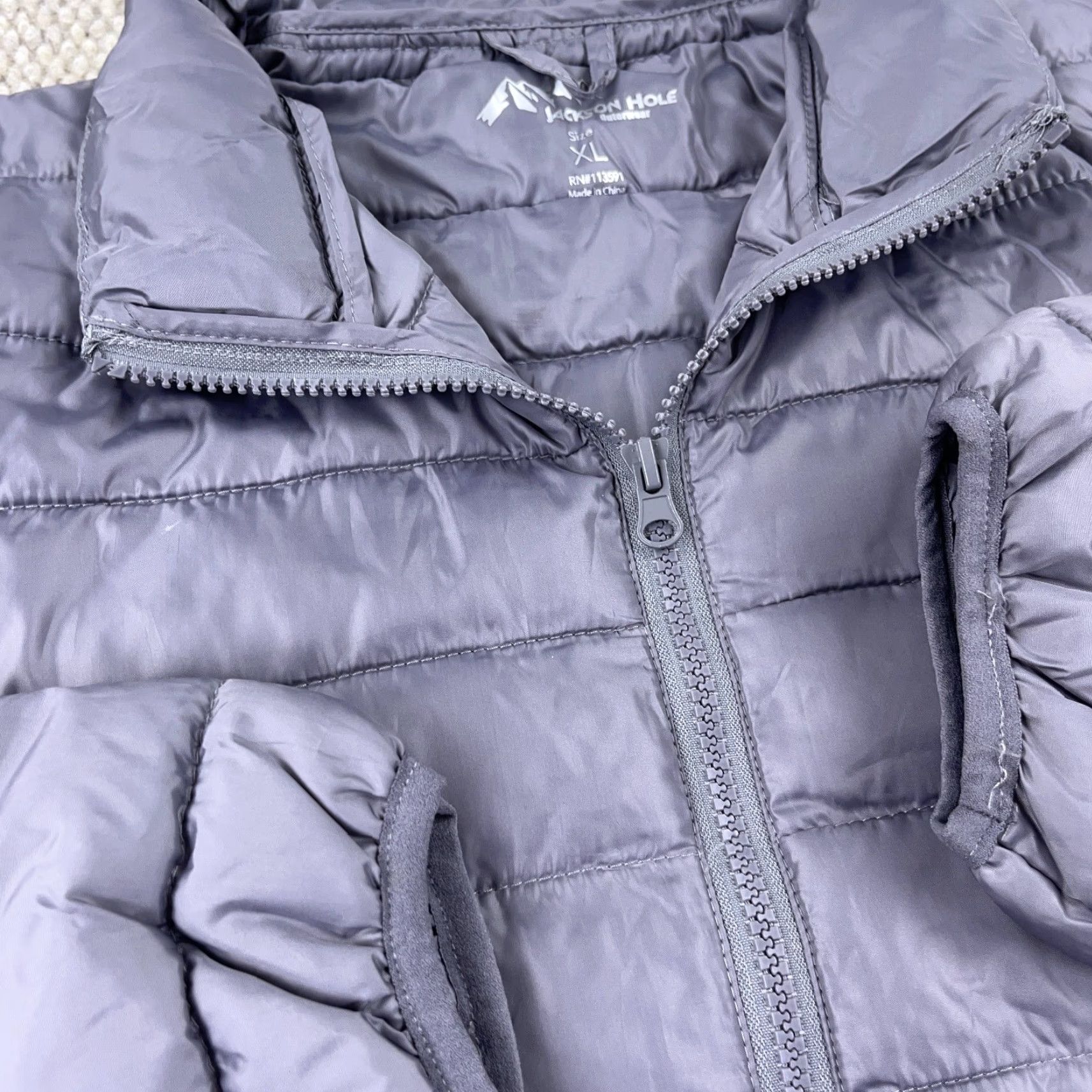 Vintage Jackson Hole Puffer Jacket Men XL Gray Lightweight Performance Hiking Adult Jacket Size US XL / EU 56 / 4 - 2 Thumbnail