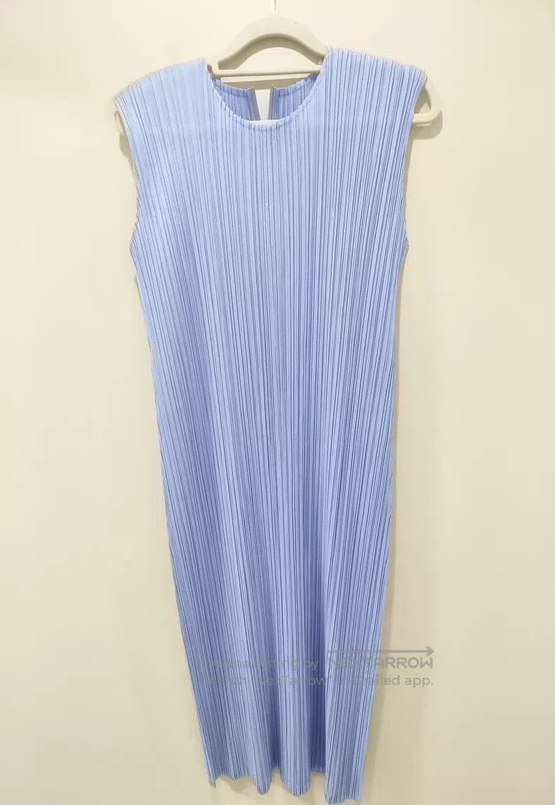 Issey Miyake Issey Miyake V-Neck Dress Size M / US 6-8 / IT 42-44 - 1 Thumbnail