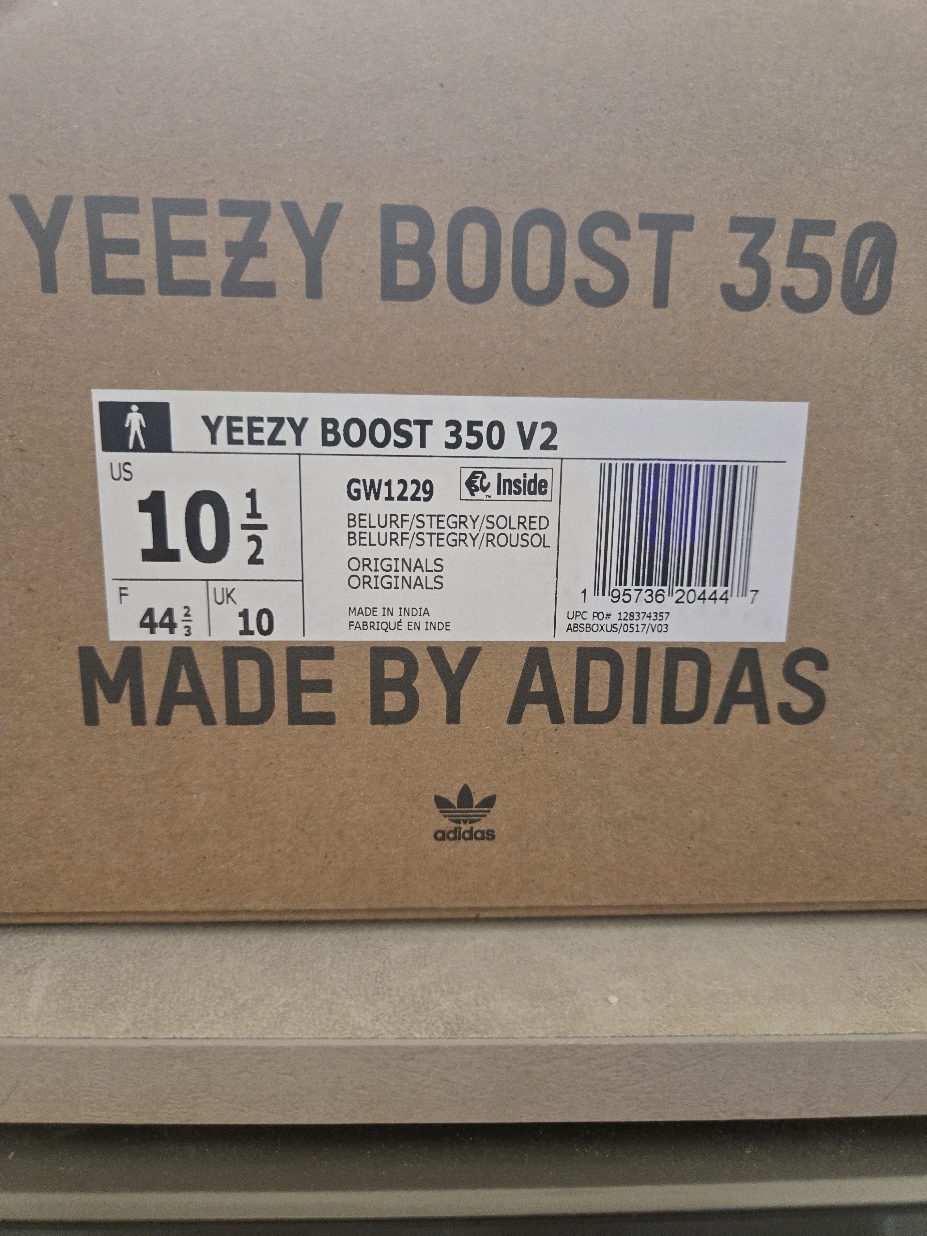 Yeezy adidas Yeezy Boost 350 V2 Beluga Reflective 2021 Size US 10.5 / EU 43-44 - 6 Thumbnail
