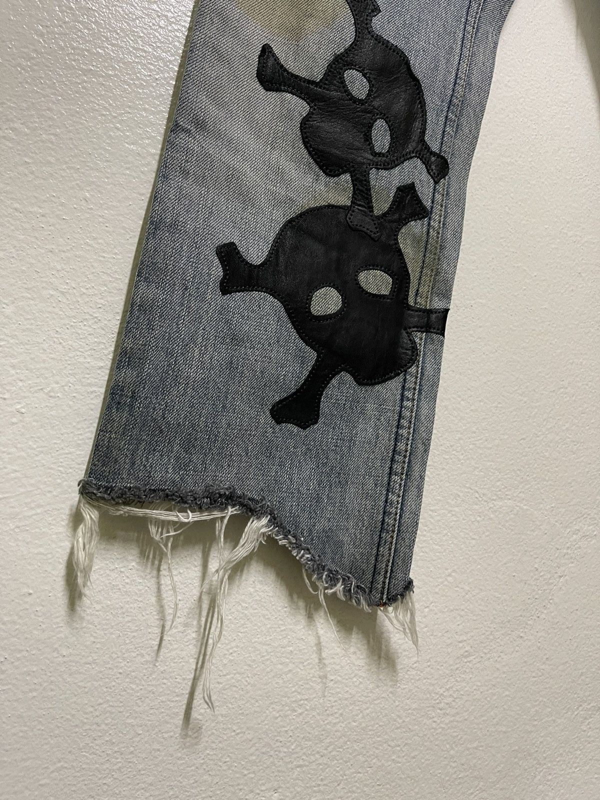 Le Grande Bleu (L.G.B.) Le Grand Bleu Skull Patchwork Crazy Wolf Cut Flares Denim Size US 28 / EU 44 - 4 Thumbnail