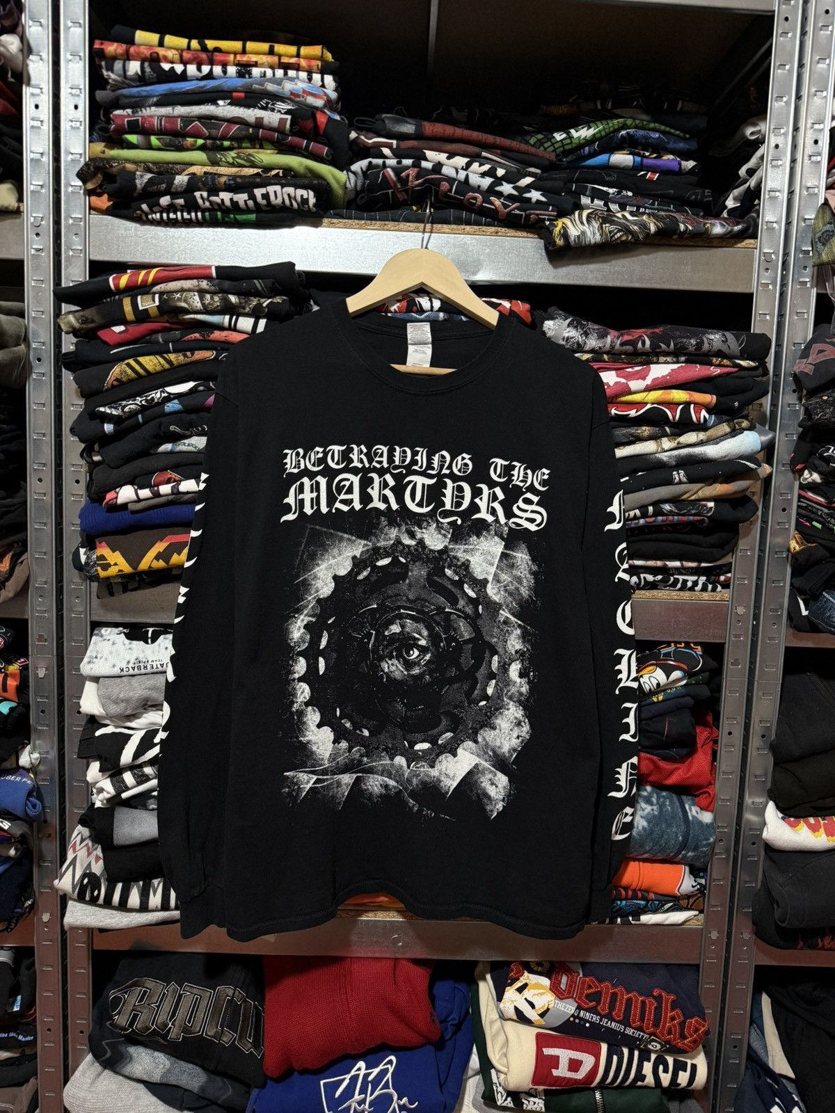 Band Tees Vintage Betraying the Martyrs Long Sleeve T-Shirt Y2K Hype Size US L / EU 52-54 / 3 - 1 Thumbnail