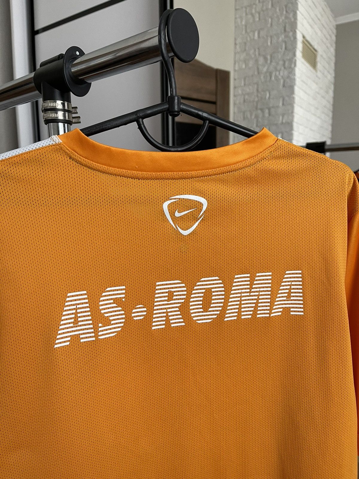Nike 2018/2019 Nike AS Roma Soccer Jersey Pre Match T-Shirt Tee Size US XL / EU 56 / 4 - 10 Thumbnail
