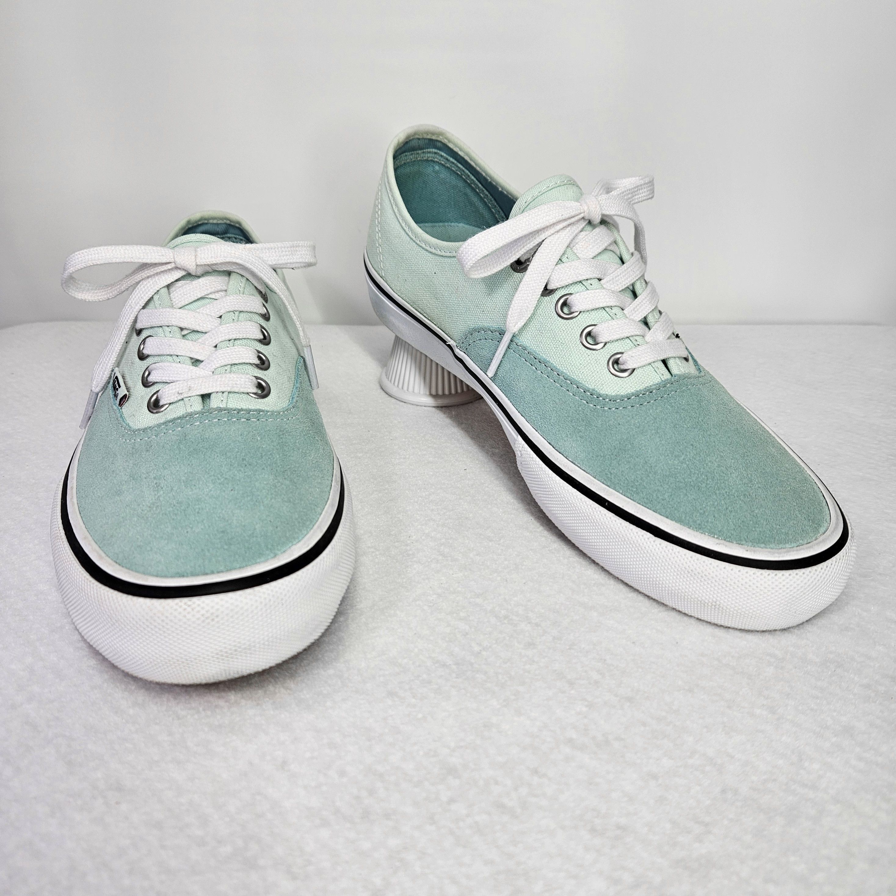 Vans Vans M8/W9.5 Sneakers Skater Lace-up Mint Green Suede Size US 8 / EU 41 - 1 Thumbnail