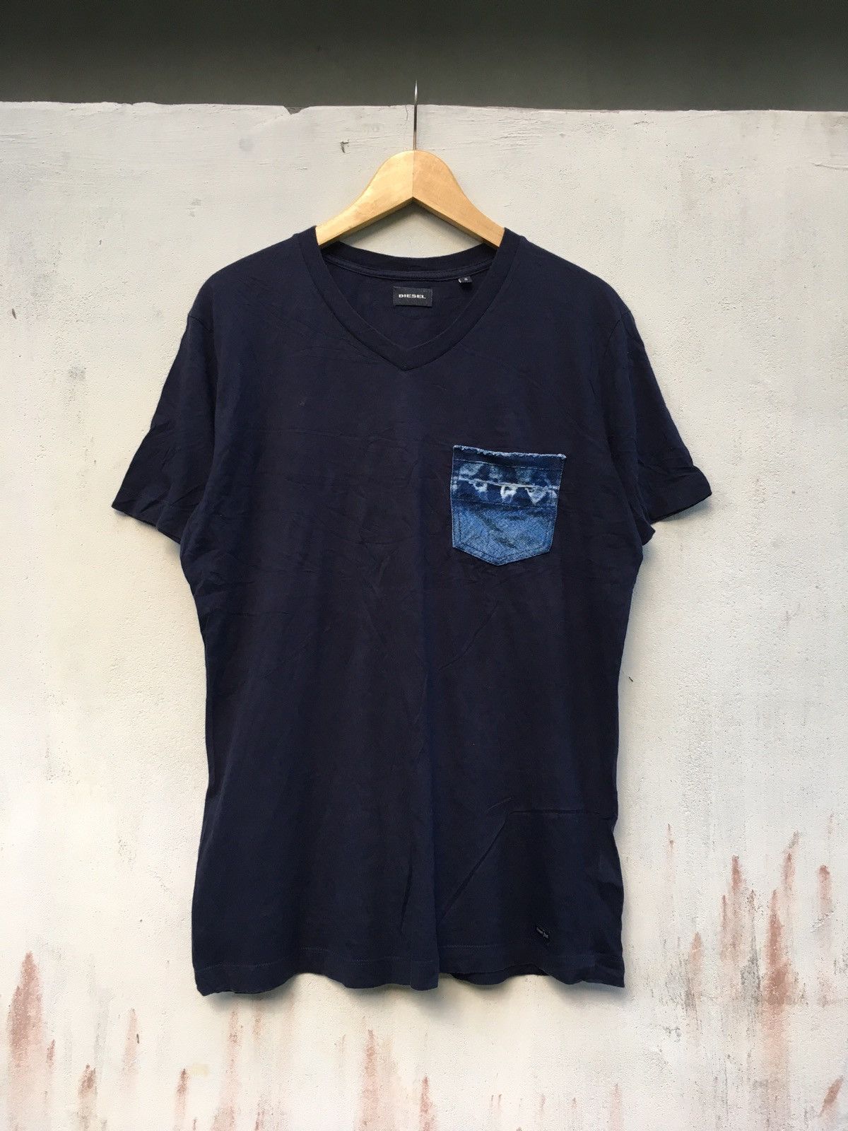 Diesel Diesel Pocket Denim Vneck Tee Size US S / EU 44-46 / 1 - 1 Thumbnail