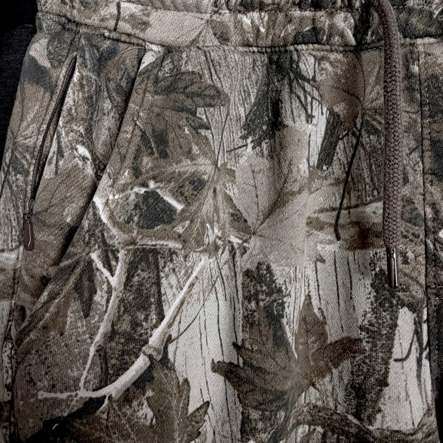 Hollister Hollister Camo Cuffed Sweatpants w/ Drawstring Men's Size XS Size US 28 / EU 44 - 2 Thumbnail