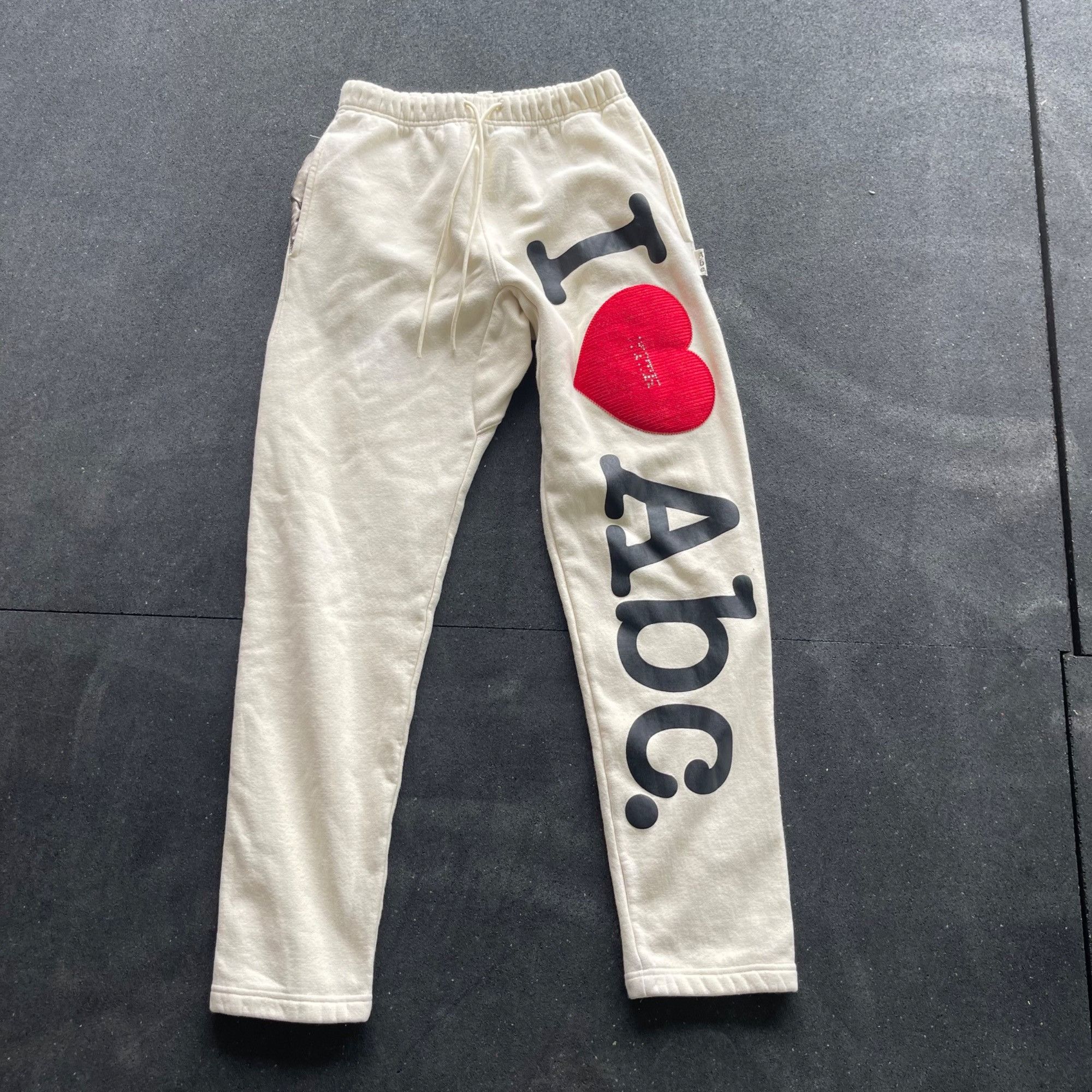 Advisory Board Crystals × Kith ADVISORY BOARD CRYSTALS x KITH CREAM SWEATPANTS SZ M Size US 32 / EU 48 - 13 Thumbnail