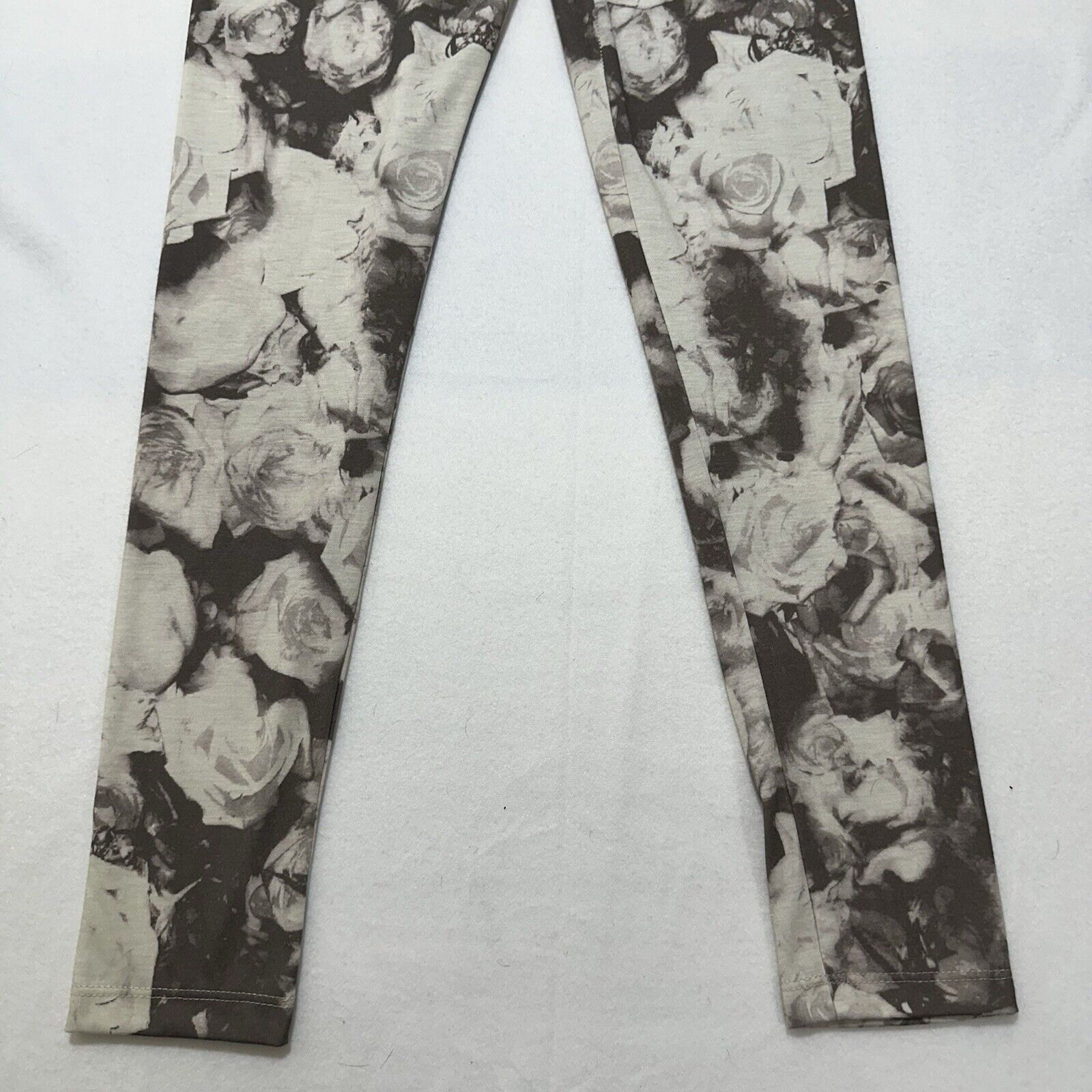 Bdg BDG Medium Gray Floral Stretch Leggings High Rise Pull On Size 32" / US 10 / IT 46 - 8 Thumbnail