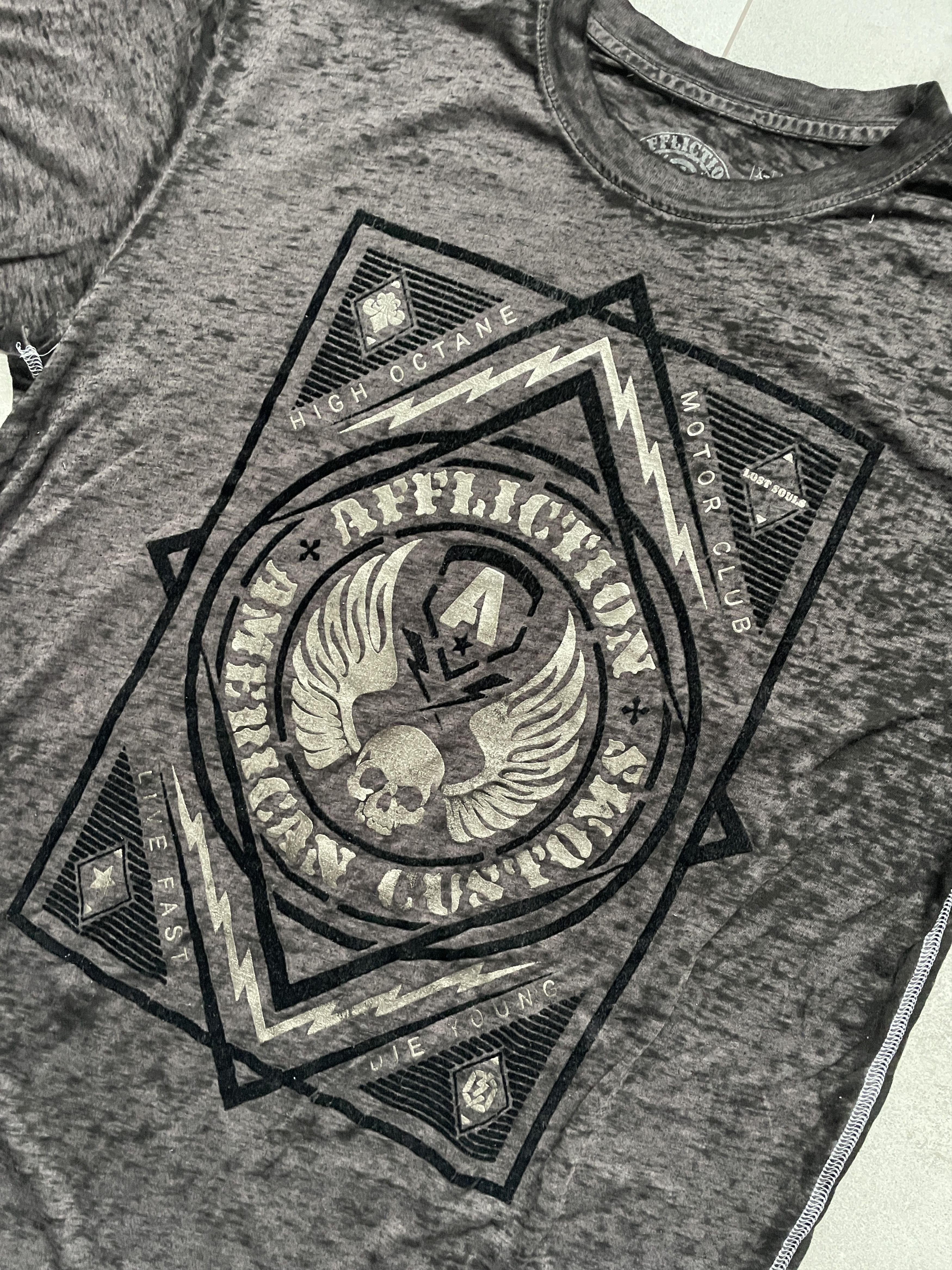 Affliction Y2K OG AFFLICTION TATTOO BIKER EDGY PUNK ROCK SKULL SEMATARY Size US XL / EU 56 / 4 - 1 Thumbnail