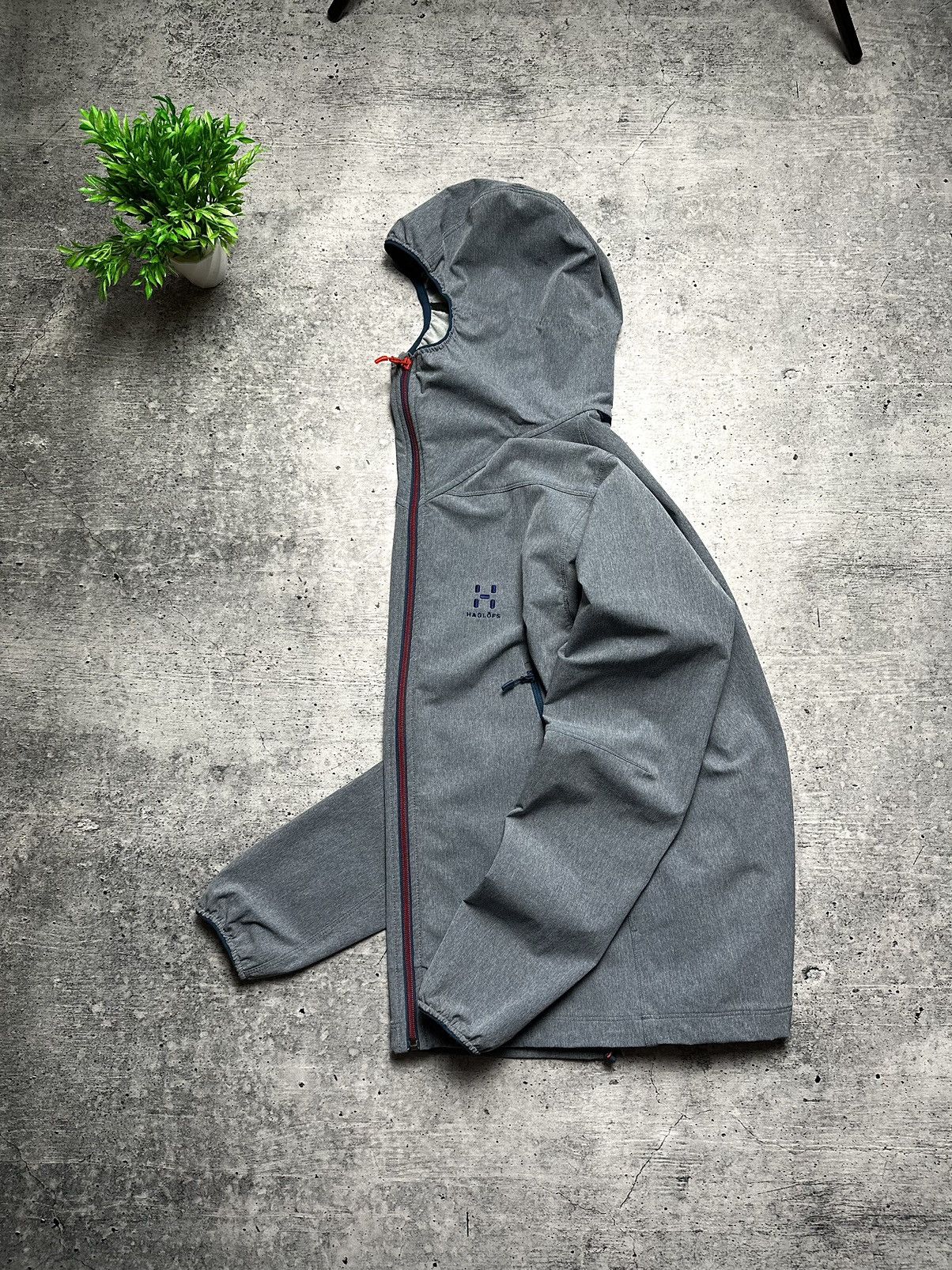 Vintage Haglofs Softshell Shell Outdoor Boa Hood Ski Jacket