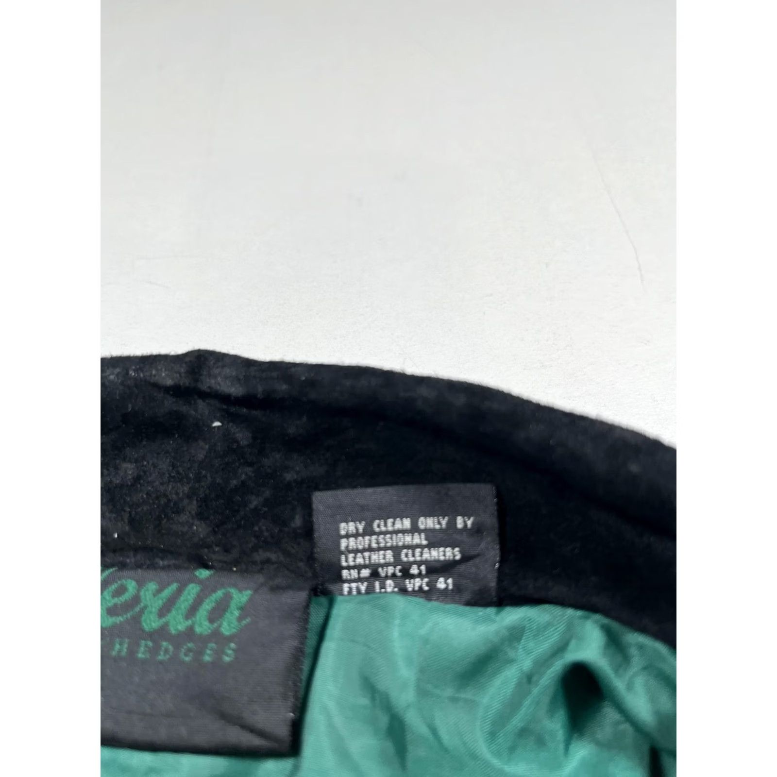 Vintage VINTAGE Galleria Benson & Hedges Jacket Mens XL Black Leather Bomber Lined 90s Size US XL / EU 56 / 4 - 4 Thumbnail
