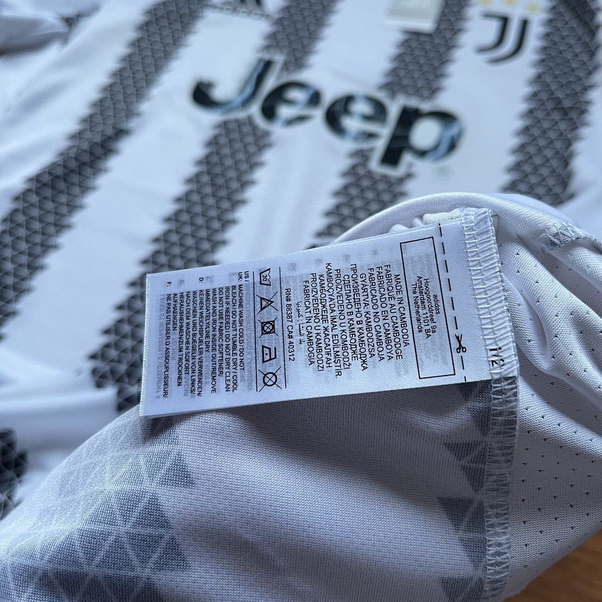 Adidas JUVENTUS ADIDAS 2022/2023 FOOTBALL HOME JERSEY #22 DI MARIA Size US L / EU 52-54 / 3 - 11 Thumbnail