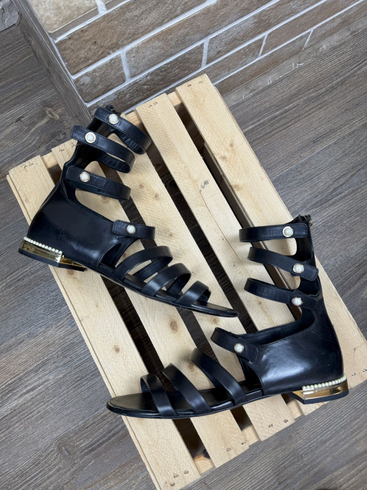 Chanel Womans Chanel Strappy Pearl Gladiator Sandals Size EU:39 Size US 9 / IT 39 - 3 Thumbnail