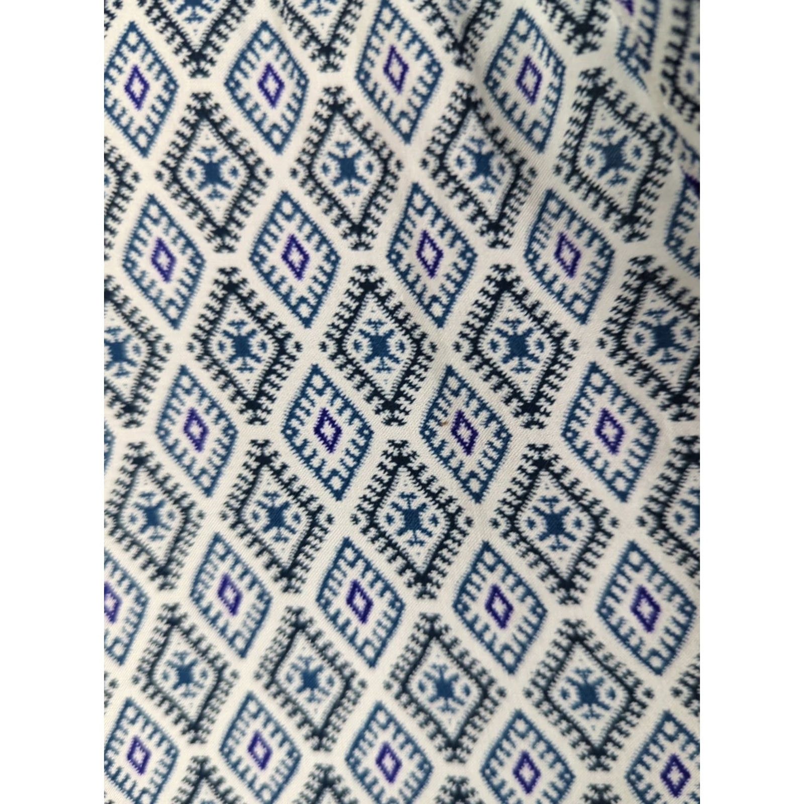 Eddie Bauer VINTAGE Eddie Bauer Tank Womens L blue geometric V Neck Sleeveless high low hem top Size L / US 10 / IT 46 - 2 Thumbnail