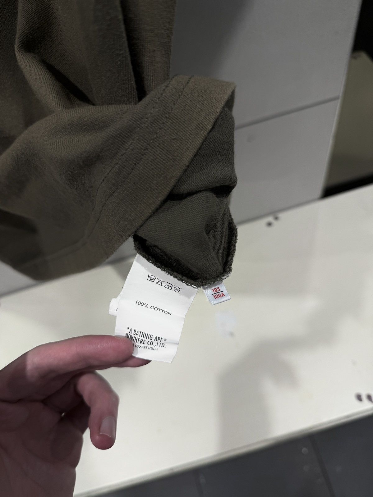 Aape AAPE UNIVERSE UNVS REFLECTIVE CAMO TEE OLIVE XL LOGO GRAPHIC Size US XL / EU 56 / 4 - 9 Thumbnail
