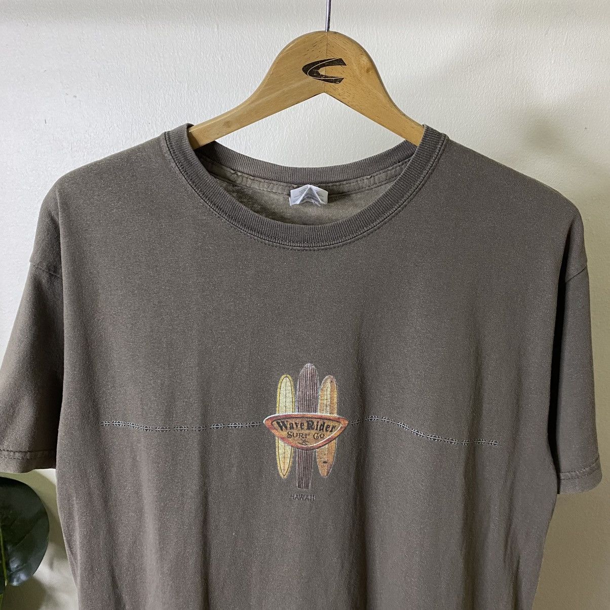 Vintage Y2K Wave Rider Surf Co Surfing T Shirt Size US L / EU 52-54 / 3 - 2 Thumbnail