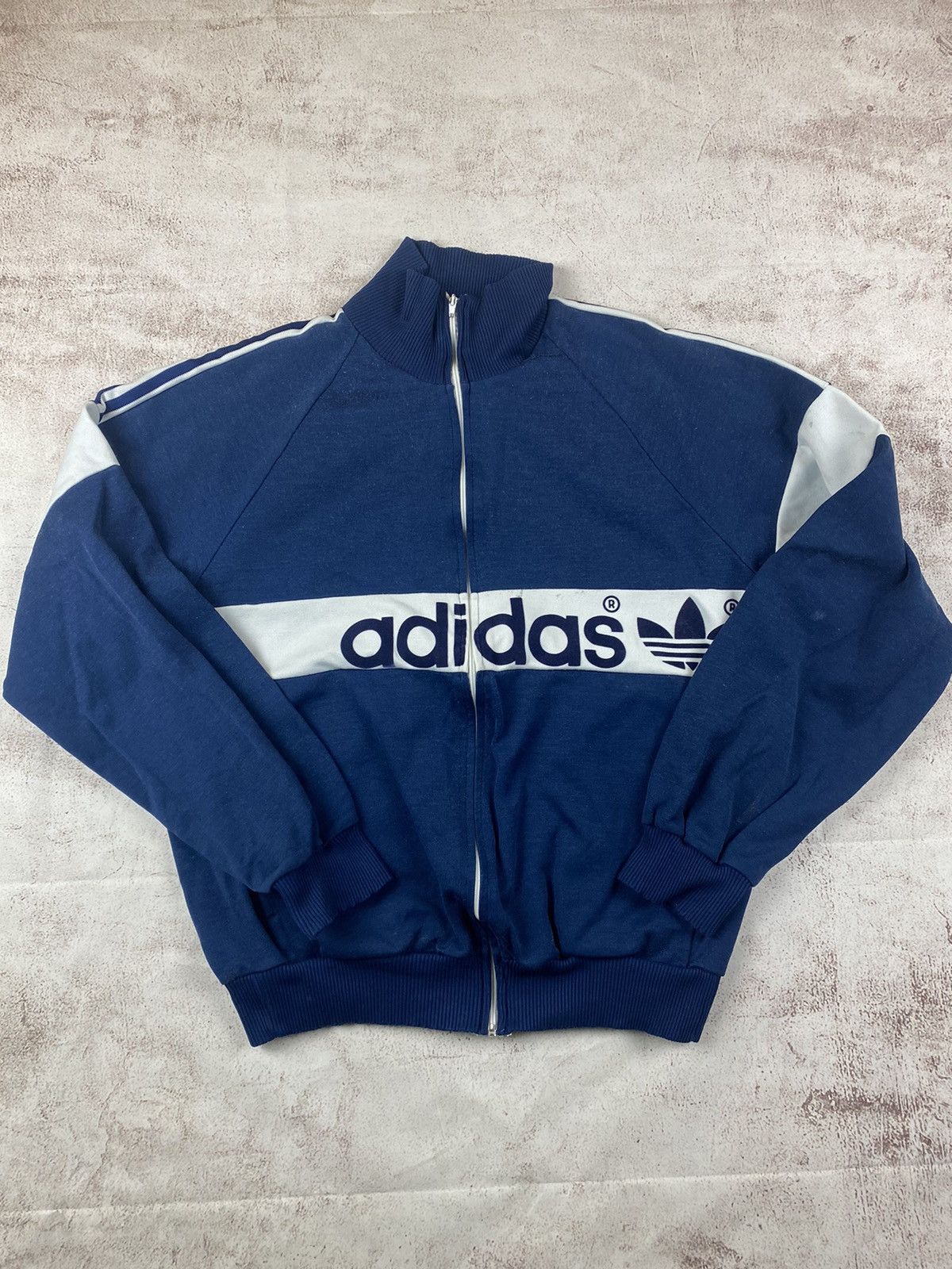 Adidas orders sweater old school