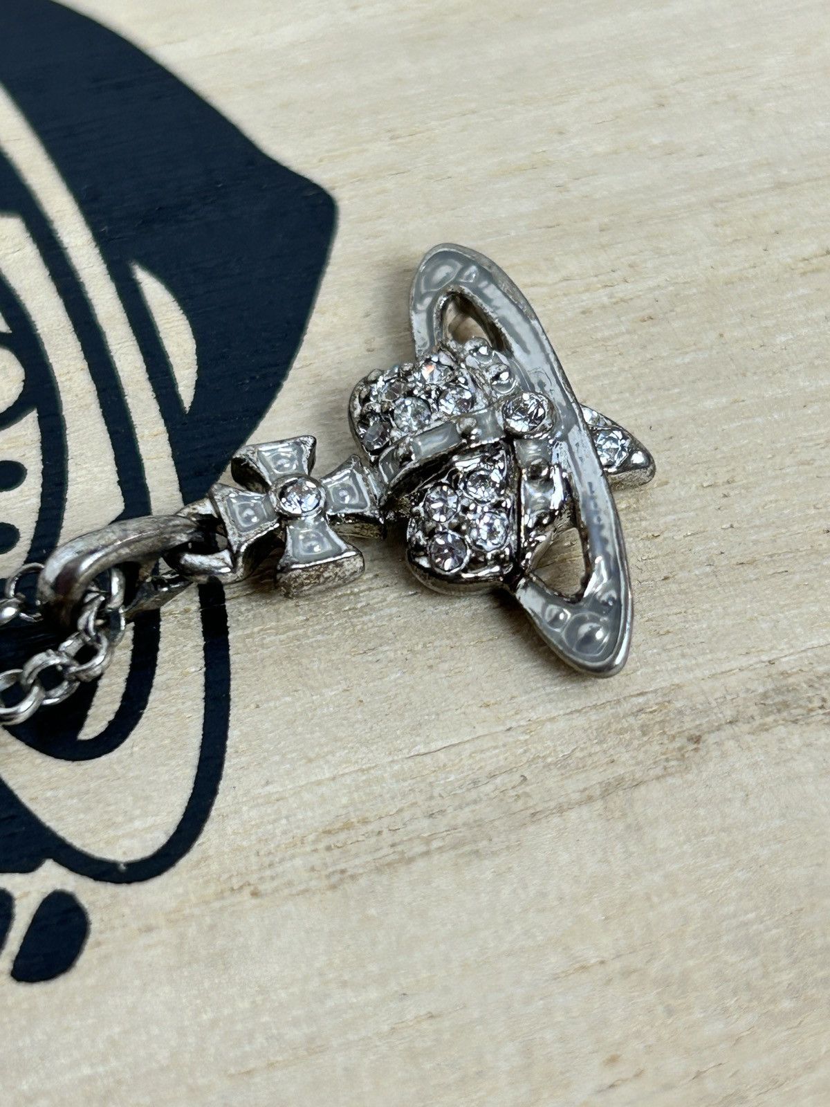 Vivienne Westwood Vivienne Westwood Reverse Heart Diamante Crystal Necklace Size ONE SIZE - 3 Thumbnail