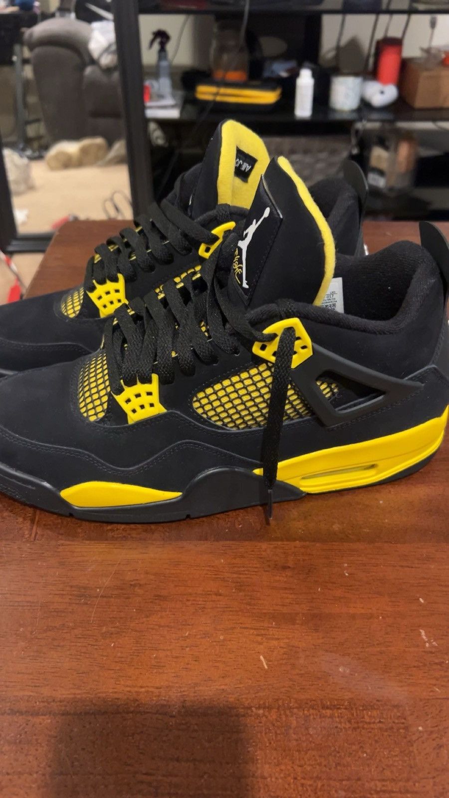 Jordan Brand Jordan 4 thunder Size US 11 / EU 44 - 1 Thumbnail