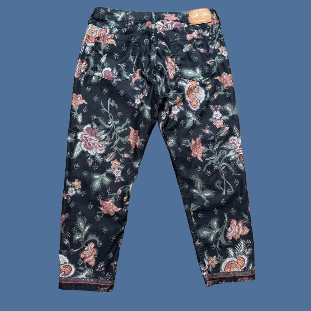 Desigual DESIGUAL Exotic Black Floral Printed Jeans Womens 44 Jeans Pants Skinny Bohemian Flower Modern Denim Regular Rise 32W 23I Seam Womens Size 36" / US 14 / IT 50 - 1 Thumbnail