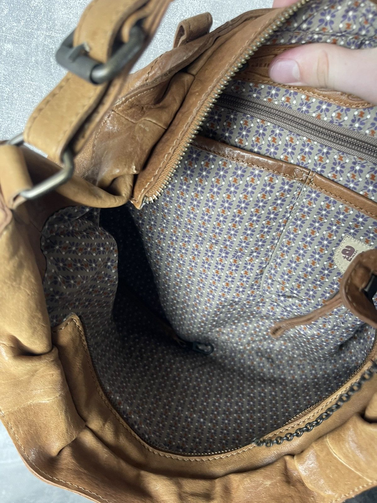 Genuine Leather Aunts Uncles Brown Leather Hobo Shoulder Vintage Slouchy Bag Size ONE SIZE - 15 Thumbnail