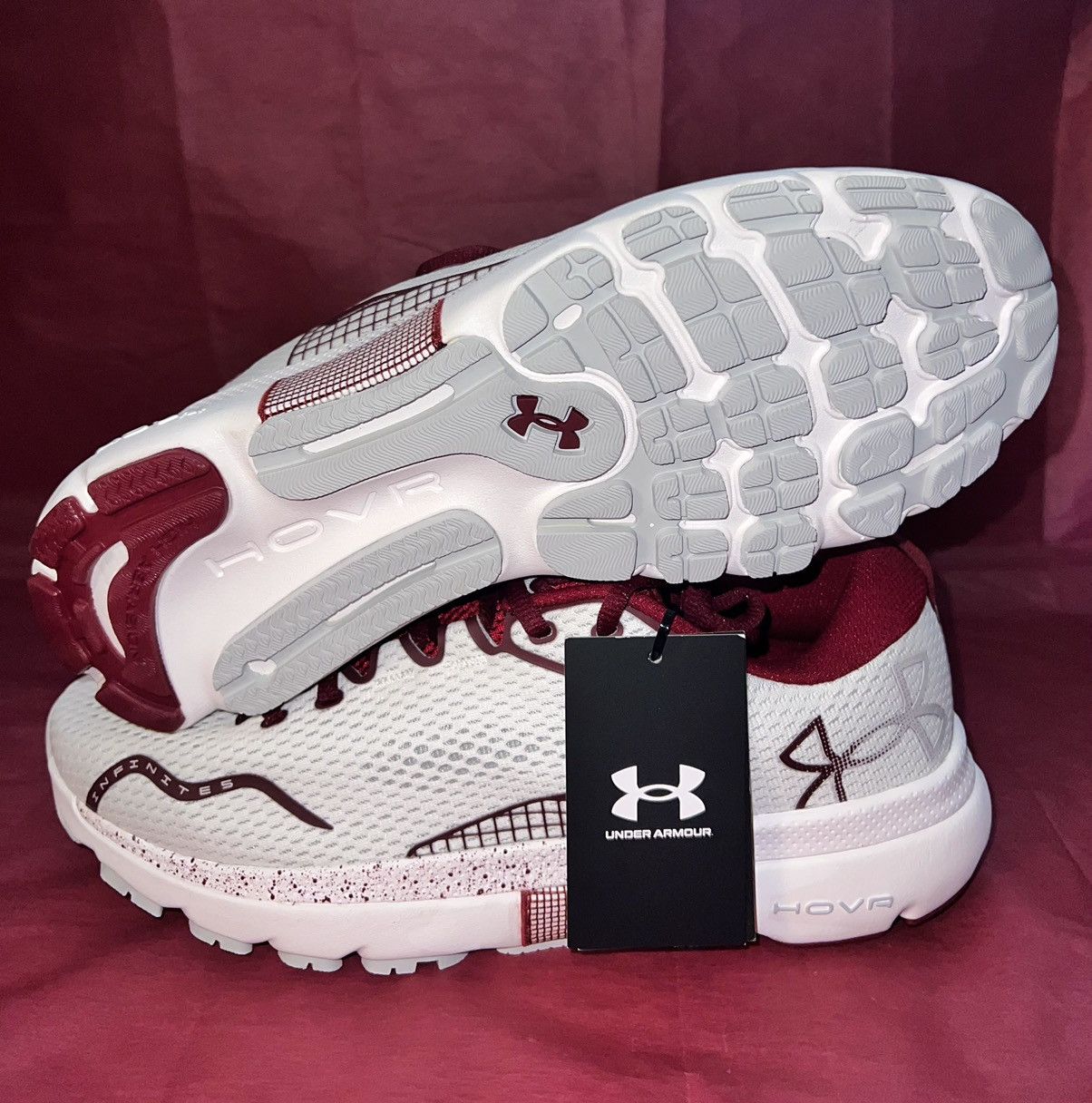 NCAA × Under Armour Under Armour Gamecocks Infinite 5 Size US 10.5 / EU 43-44 - 16 Thumbnail