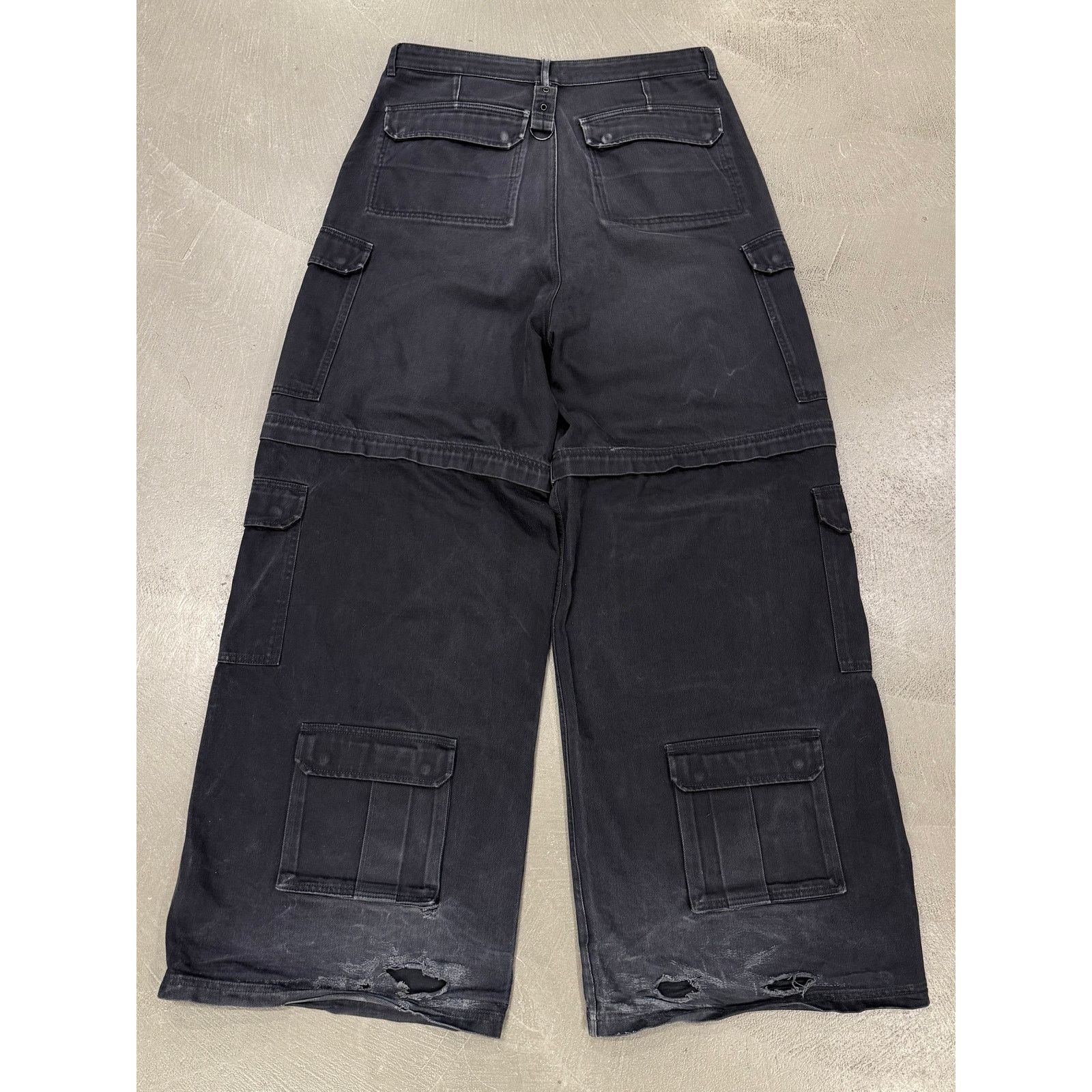 Vetements Vetements multi-pocket transformable baggy cargo pants Size US 33 - 4 Thumbnail