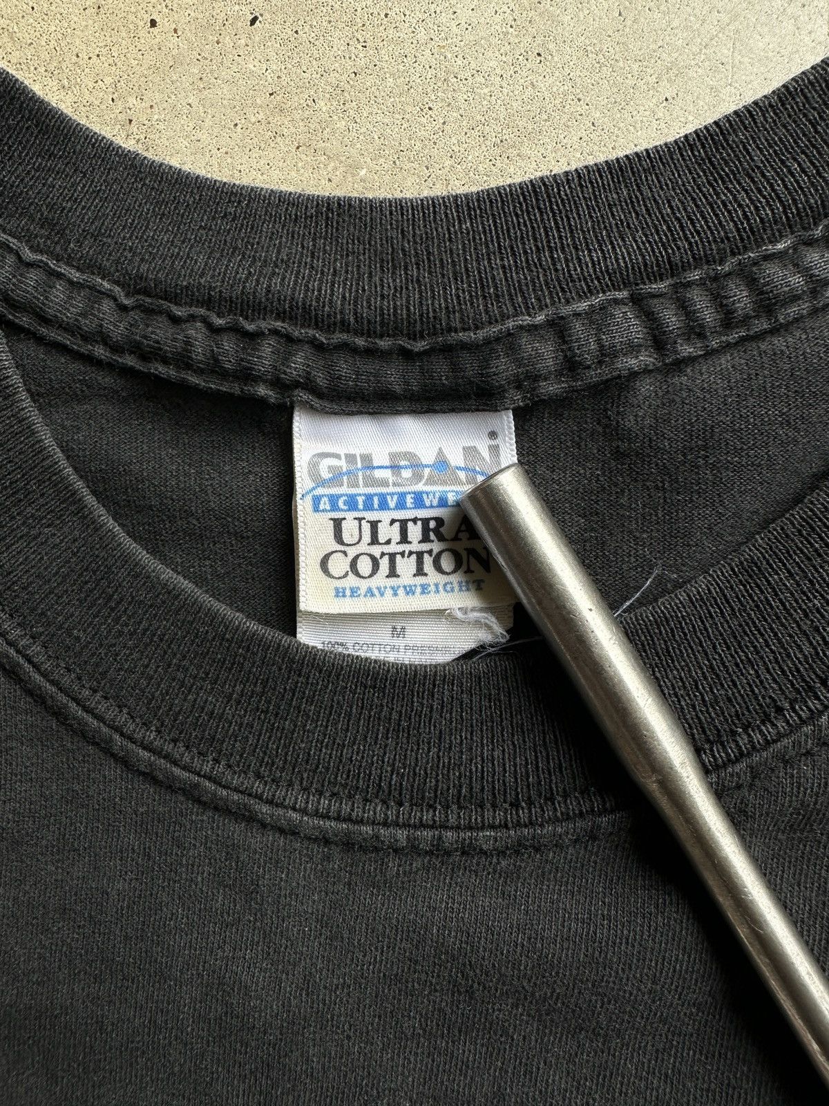Gildan Vintage 2001 Faded Black Graphic Tee - M Size US M / EU 48-50 / 2 - 3 Thumbnail