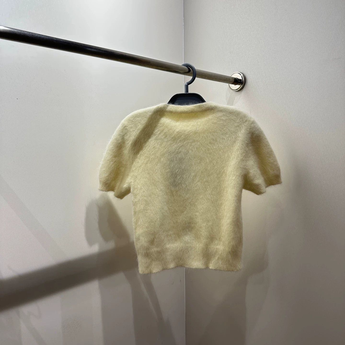 Maison Margiela MM Angora Rabbit Hair Knit Short Sleeve M Size XS / US 0-2 / IT 36-38 - 2 Thumbnail
