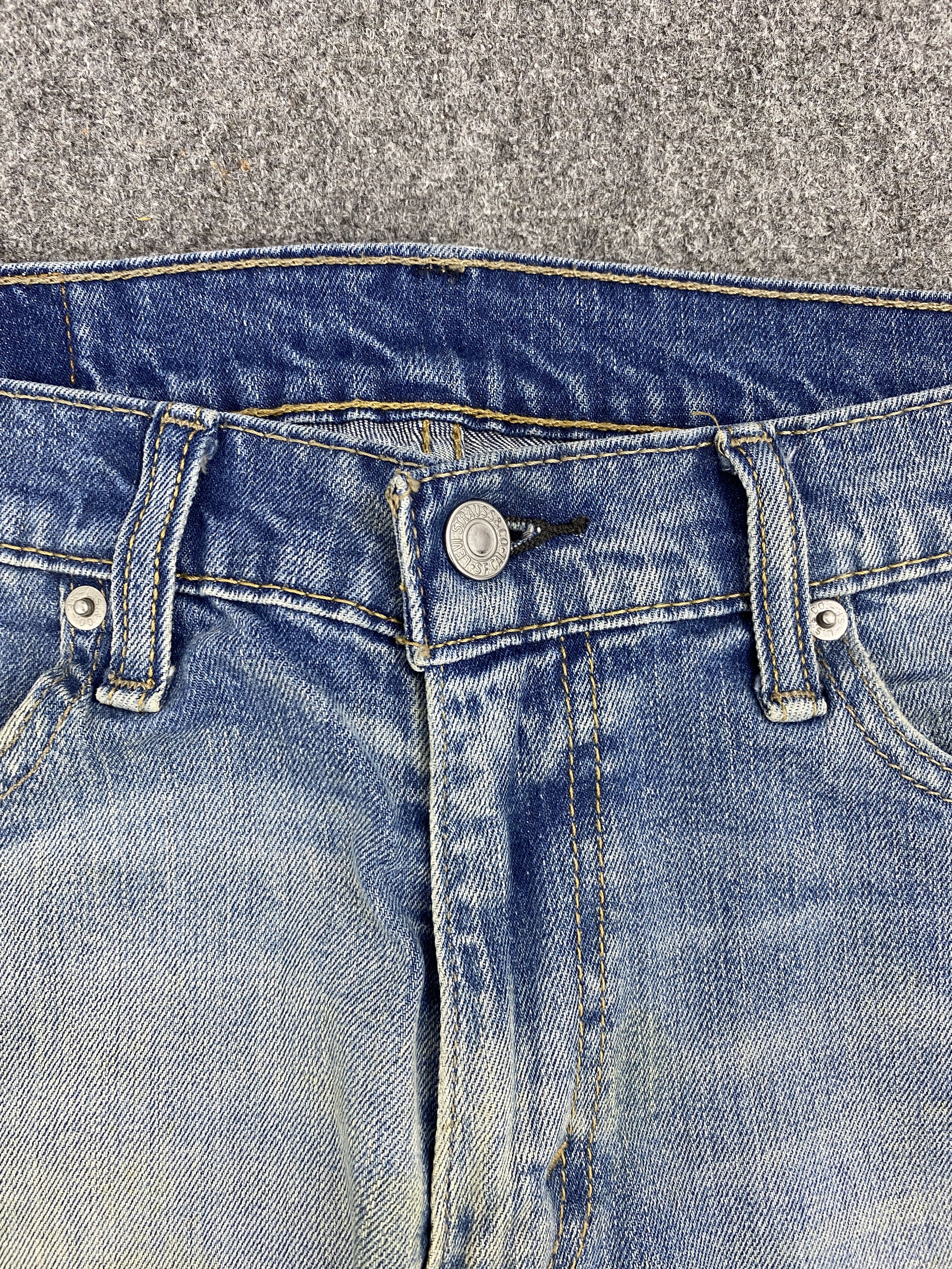Levi's × Vintage Vintage Levis 513 Light Washed Jeans Size US 30 / EU 46 - 8 Thumbnail