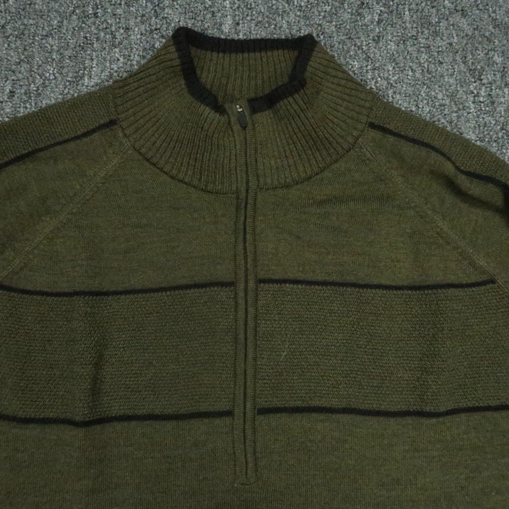 Smartwool **Green Men's SmartWool Pullover Large Quarter-Zip Knit Sweater** User: Green Men's SmartWool Pullover Large Quarter-Zip Knit Sweater Size US L / EU 52-54 / 3 - 2 Thumbnail