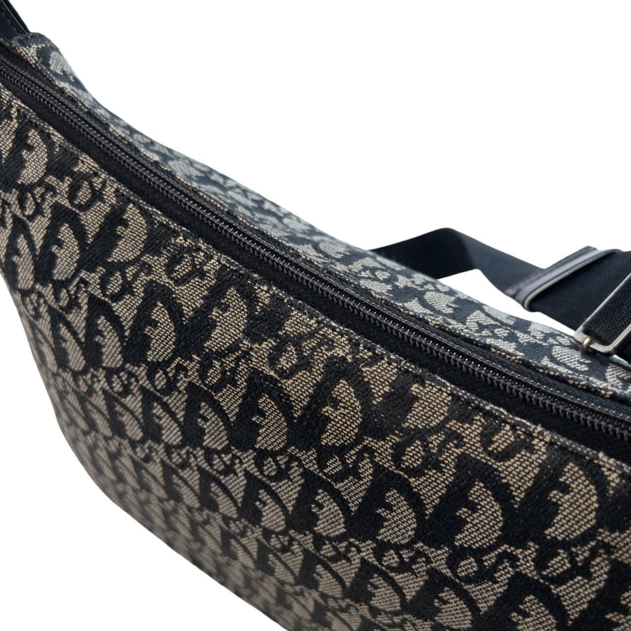 Dior Vintage Dior Monogram Cross Body Bag Size ONE SIZE - 7 Thumbnail