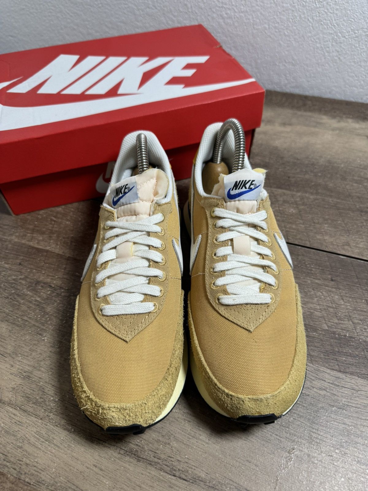 Nike Nike Women's Waffle Trainer 2 Warm Core Suede Shoes Size 7 Size US 7 / IT 37 - 3 Thumbnail